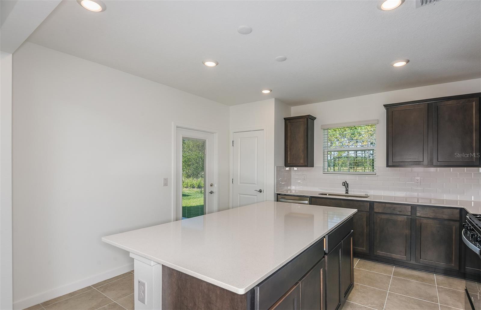9076 WILDLIGHT TRL, WILDWOOD, FL, 34785