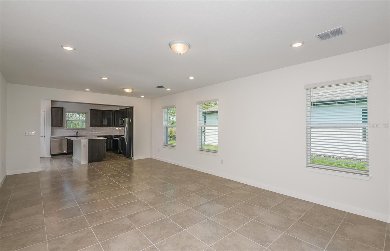 9076 WILDLIGHT TRL, WILDWOOD, FL, 34785