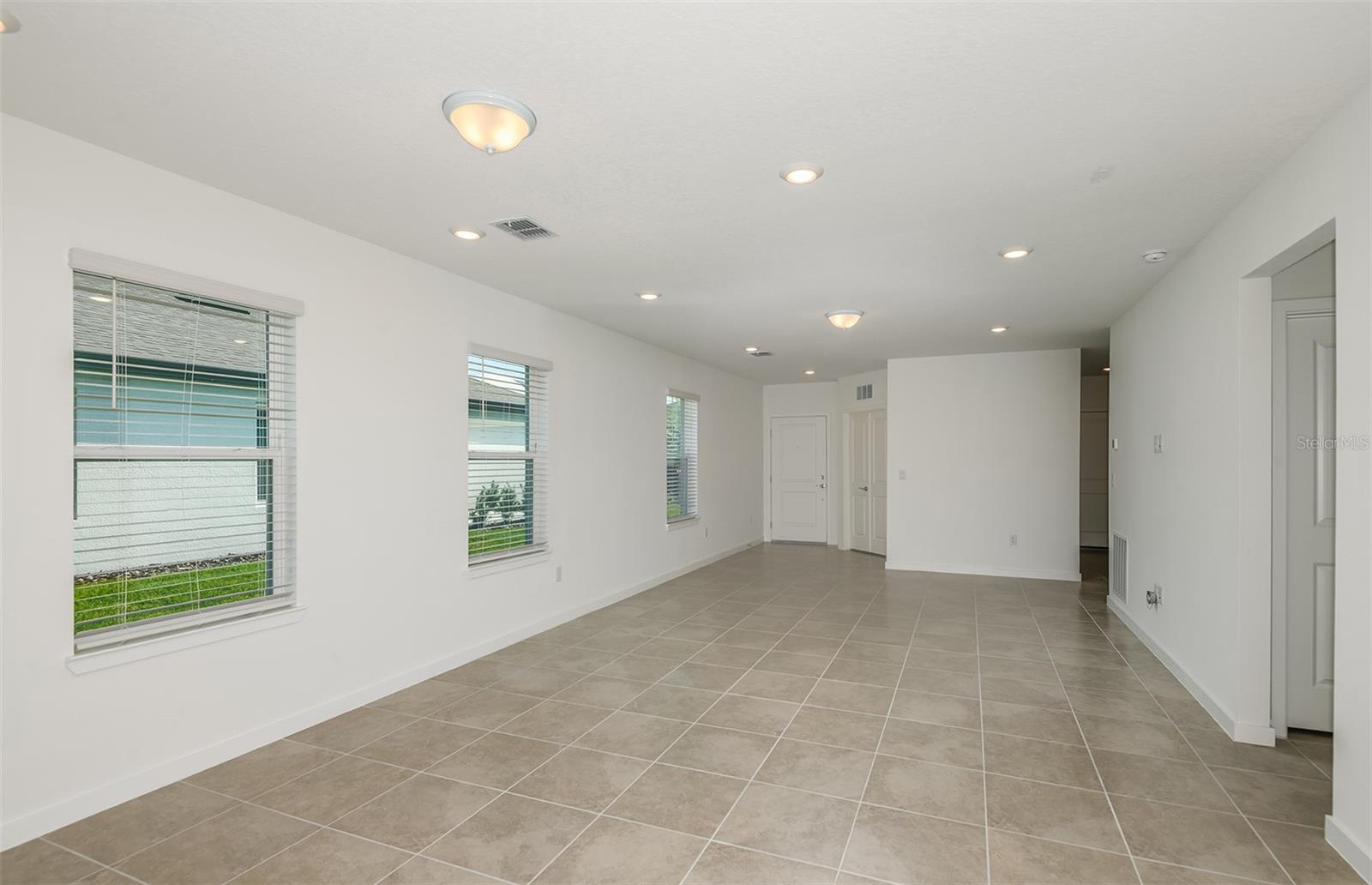 9076 WILDLIGHT TRL, WILDWOOD, FL, 34785