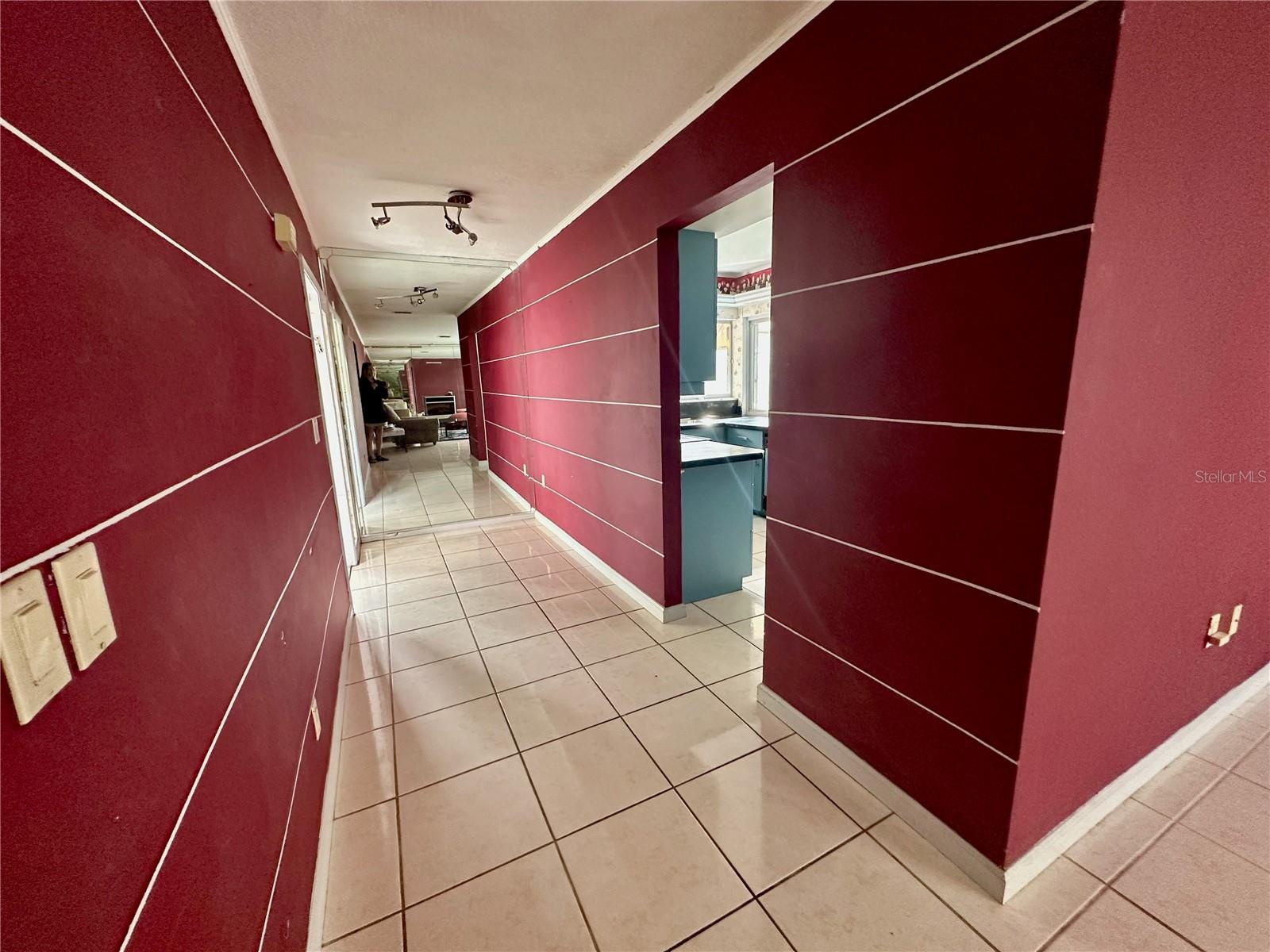 3725 GLEN OAKS MANOR DR, SARASOTA, FL, 34232