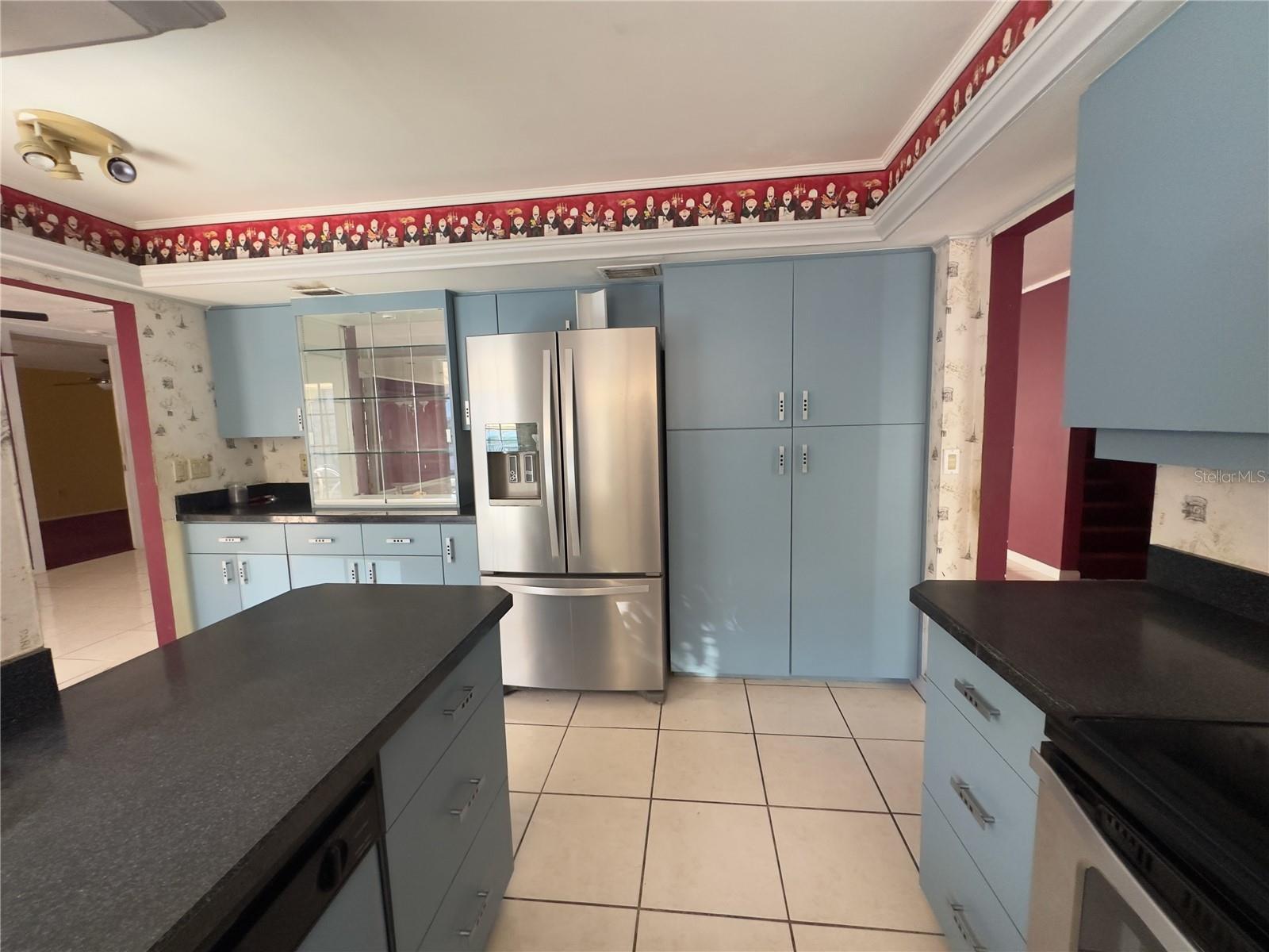 3725 GLEN OAKS MANOR DR, SARASOTA, FL, 34232