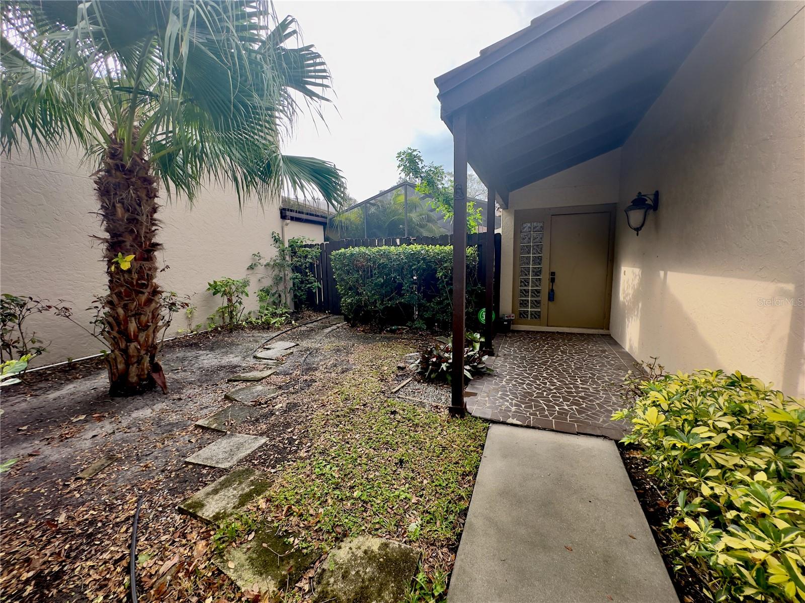 3725 GLEN OAKS MANOR DR, SARASOTA, FL, 34232