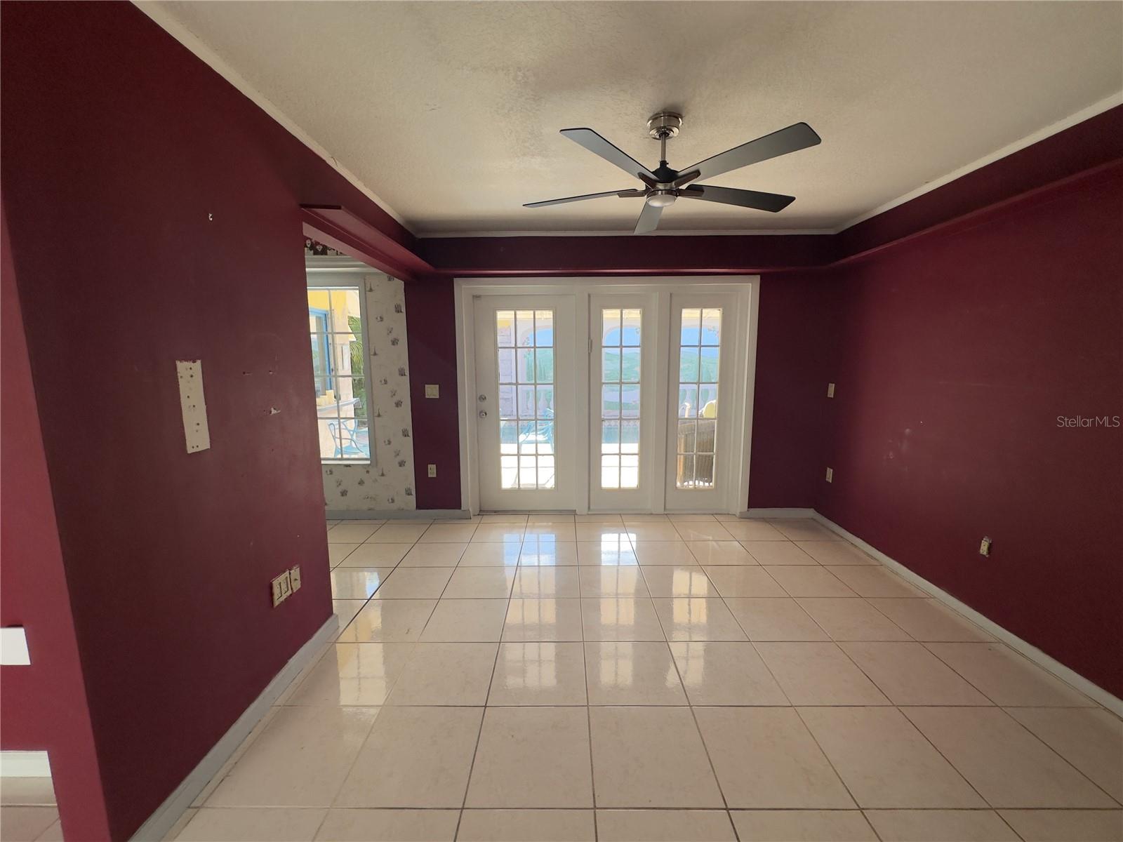 3725 GLEN OAKS MANOR DR, SARASOTA, FL, 34232