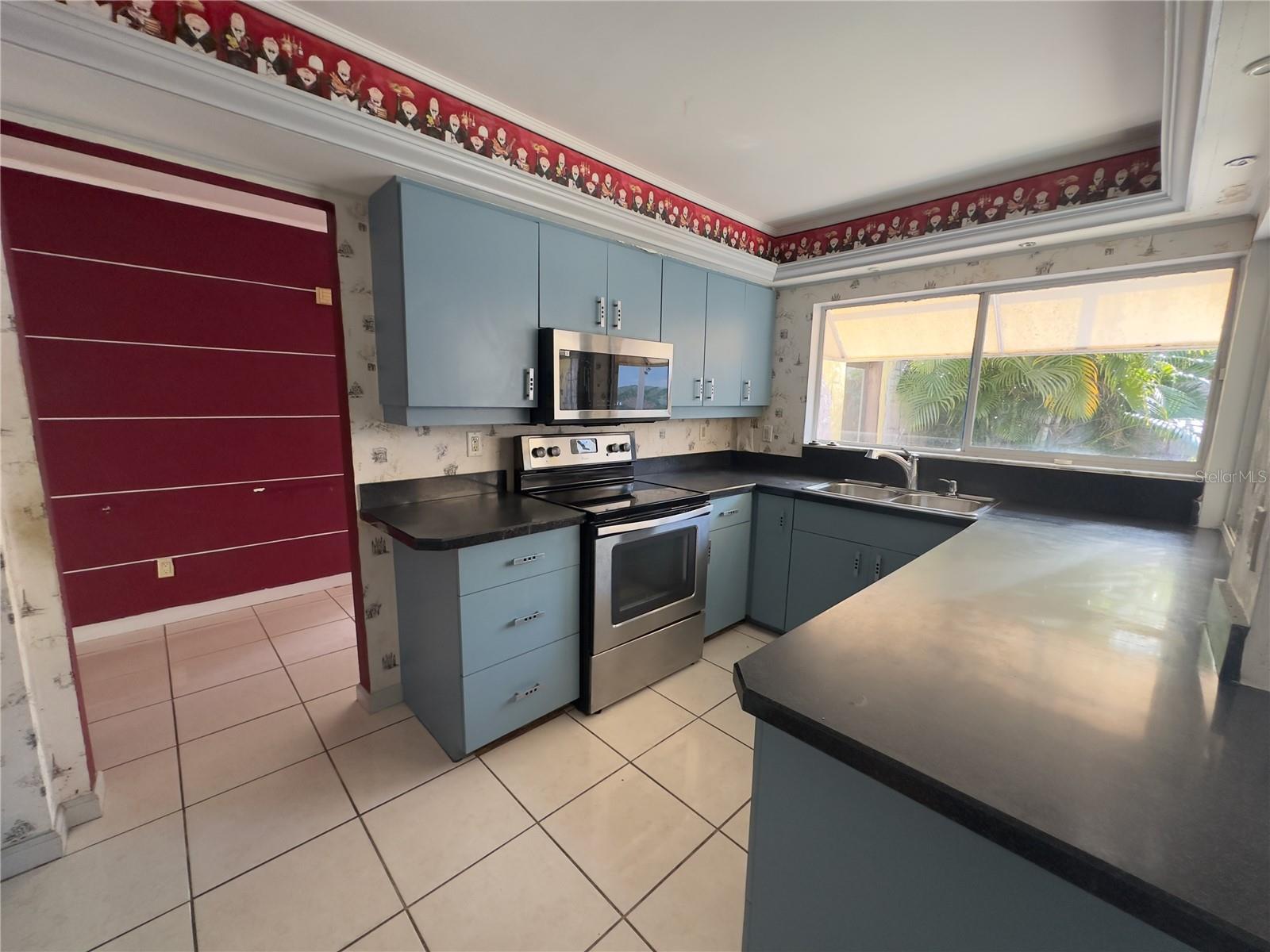 3725 GLEN OAKS MANOR DR, SARASOTA, FL, 34232