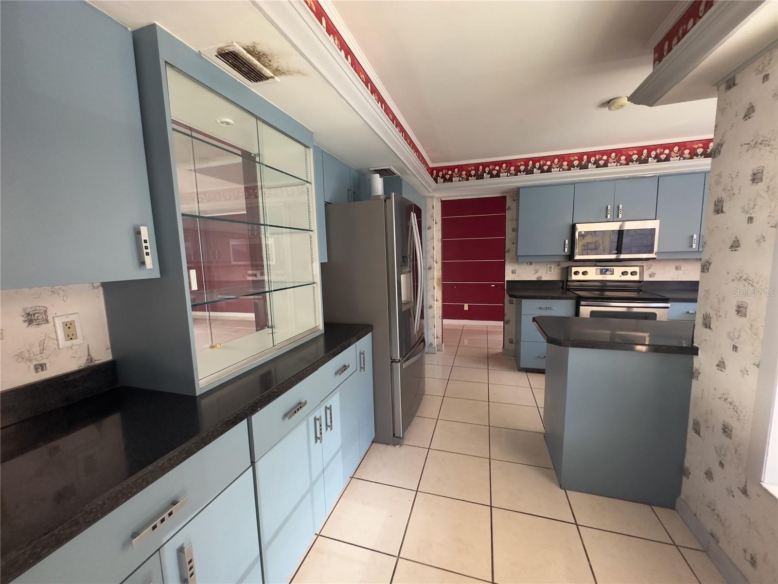 3725 GLEN OAKS MANOR DR, SARASOTA, FL, 34232