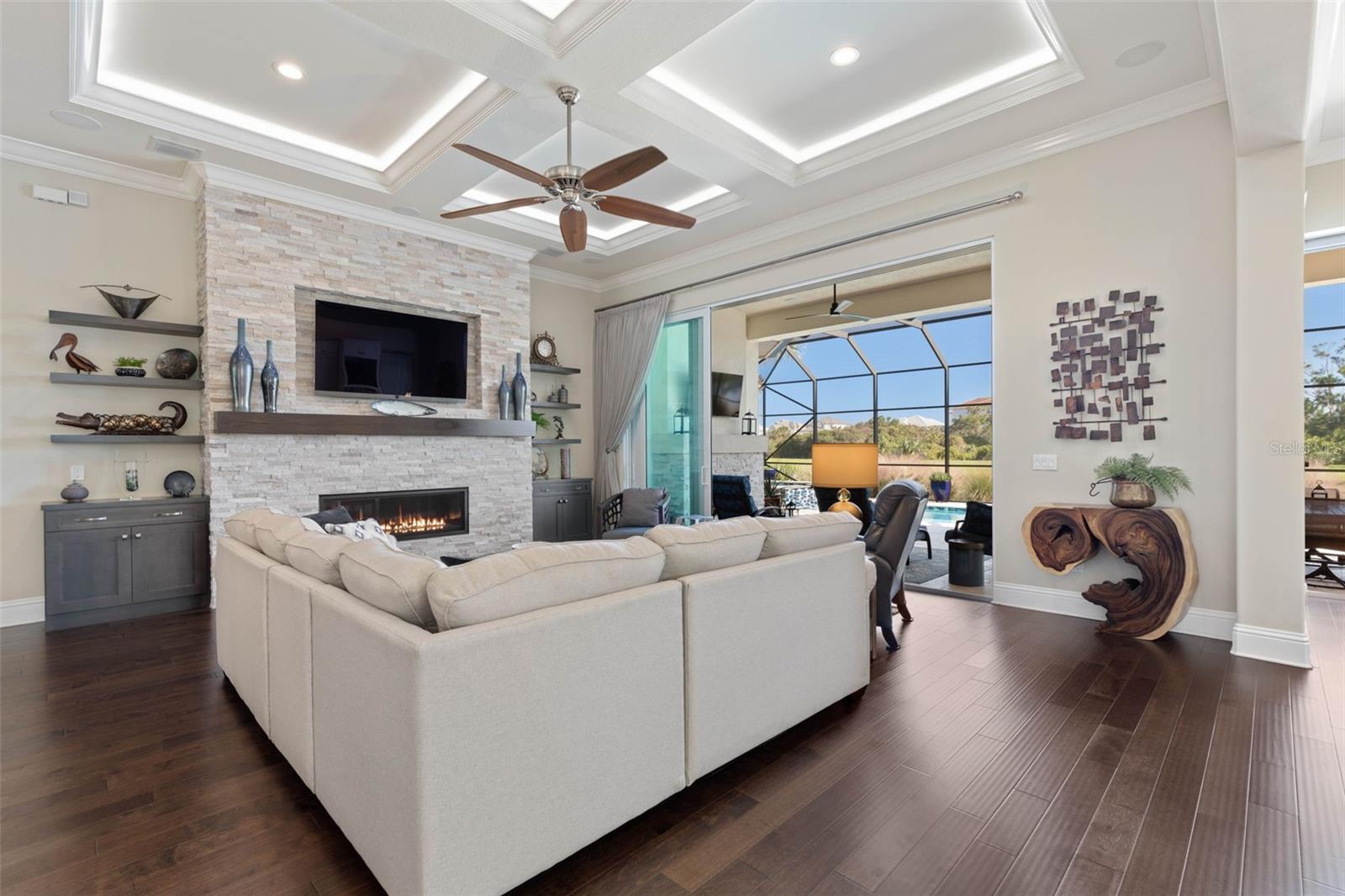 27 CYPRESSWOOD DR S, PALM COAST, FL, 32137