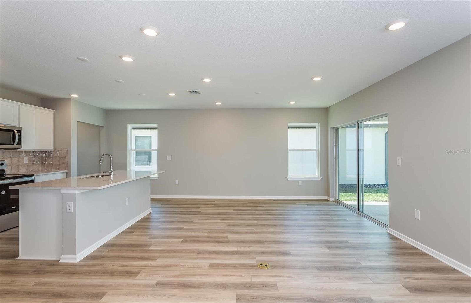9077 WILDLIGHT TRL, WILDWOOD, FL, 34785