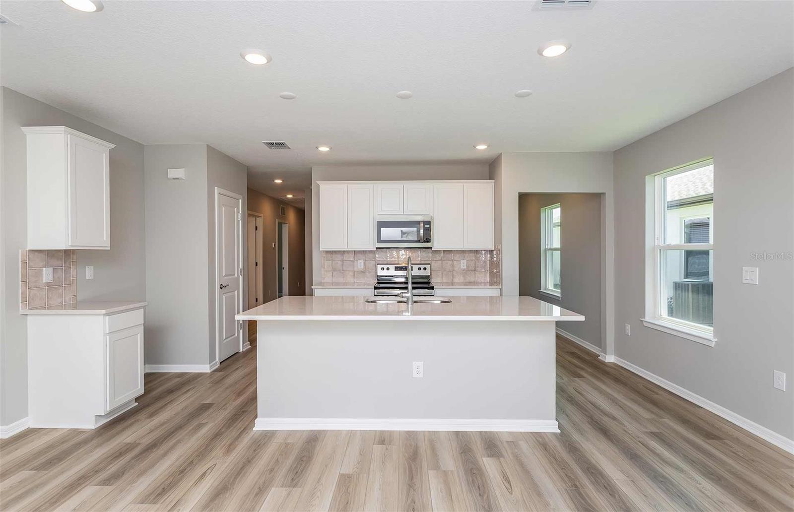 9077 WILDLIGHT TRL, WILDWOOD, FL, 34785