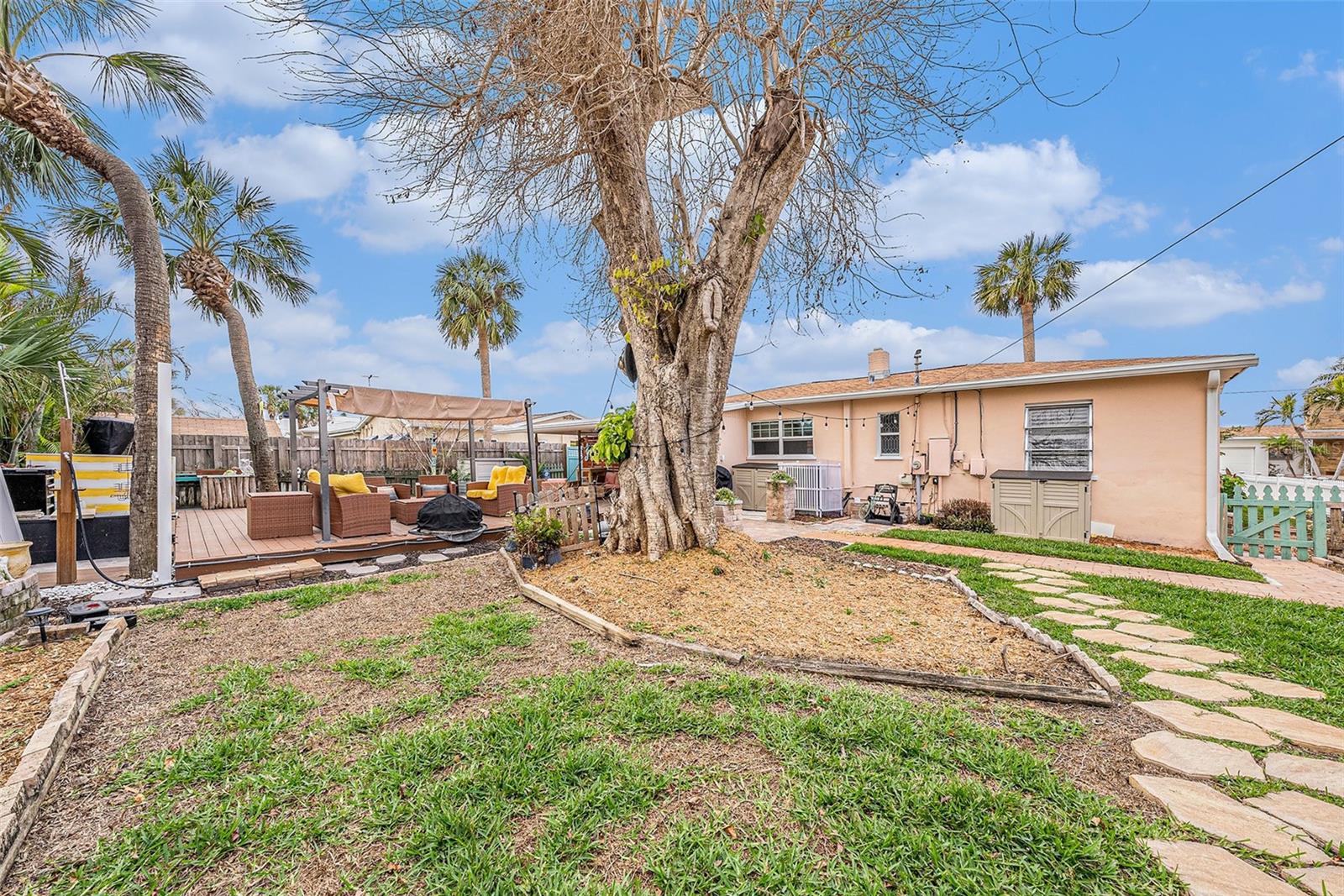 550 80TH AVE, ST PETE BEACH, FL, 33706