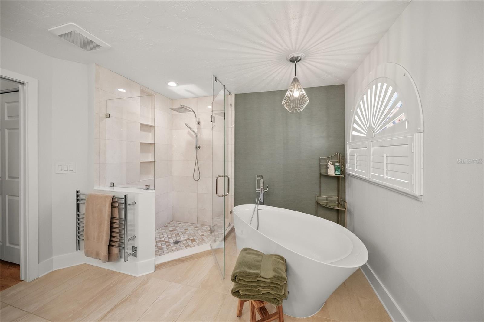 2426 ICECAPADE DR, SARASOTA, FL, 34240