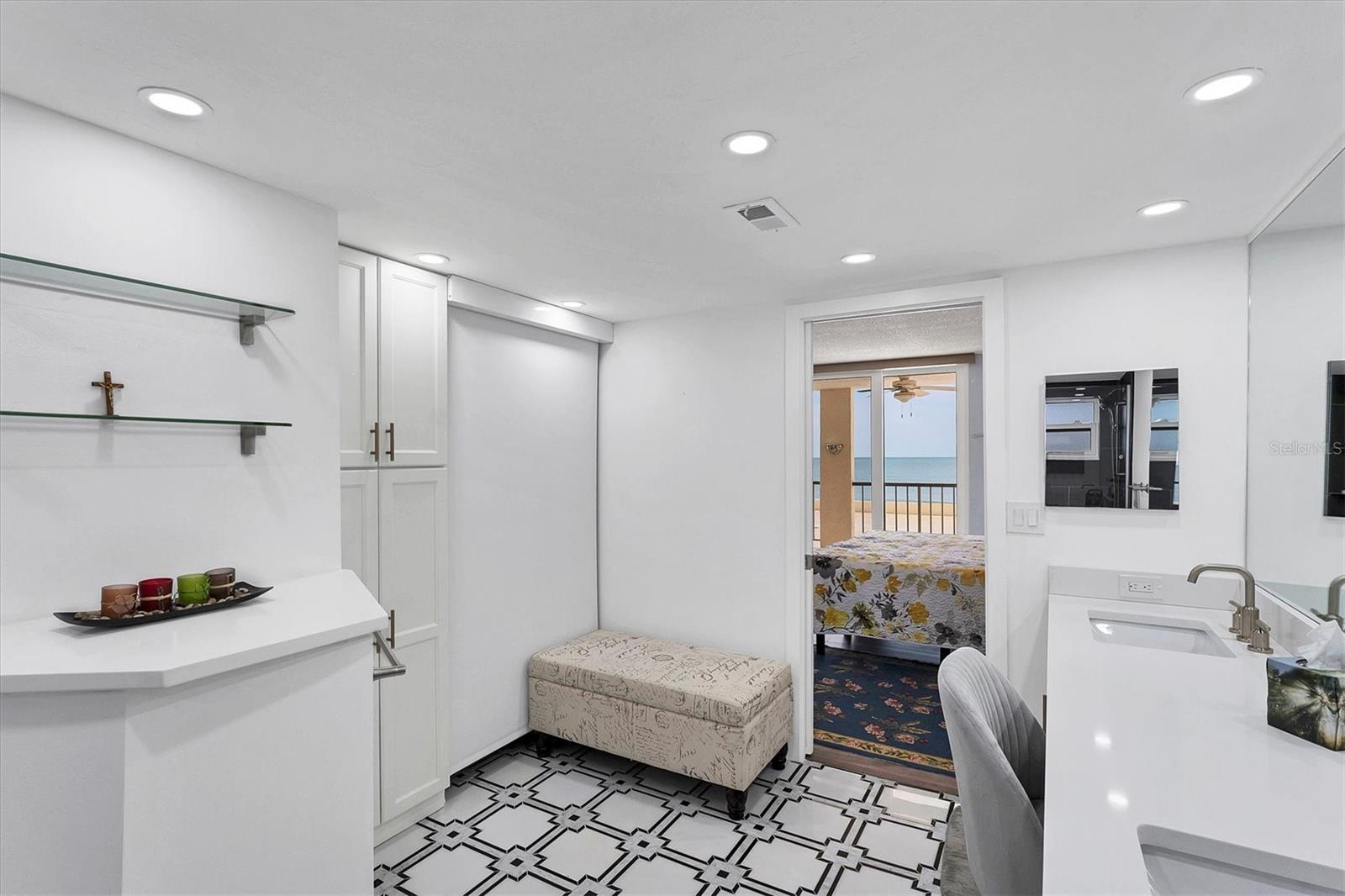 4401 GULF OF MEXICO DR #203, LONGBOAT KEY, FL, 34228