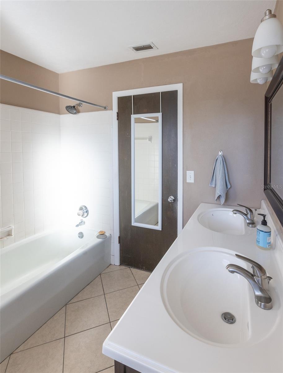 808 LAKE ELBERT CT, WINTER HAVEN, FL, 33881