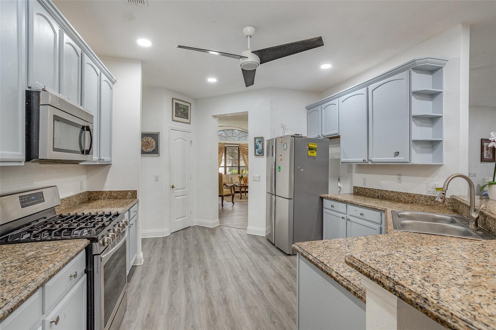 216 BLUE CRYSTAL DR, DELAND, FL, 32720