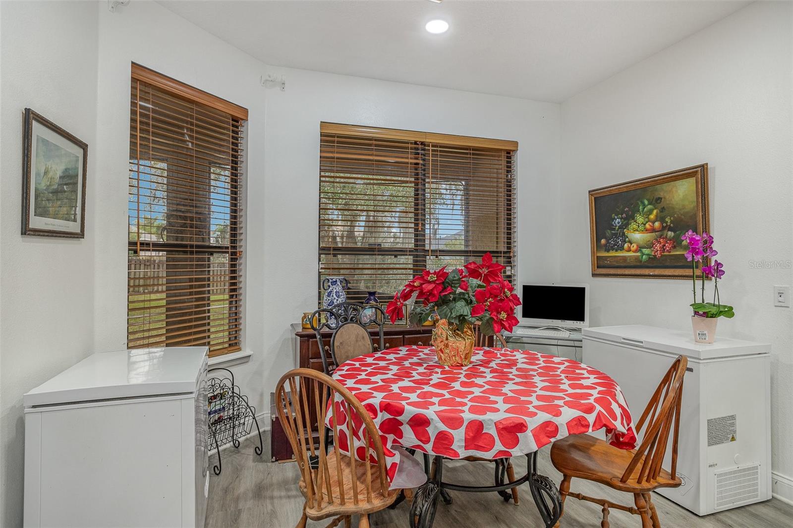 216 BLUE CRYSTAL DR, DELAND, FL, 32720