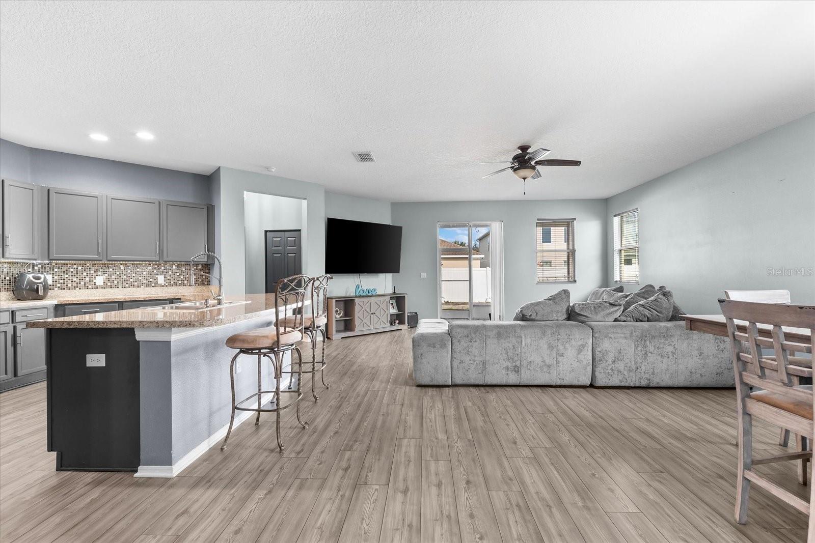 7308 TANGLE BEND DR, GIBSONTON, FL, 33534