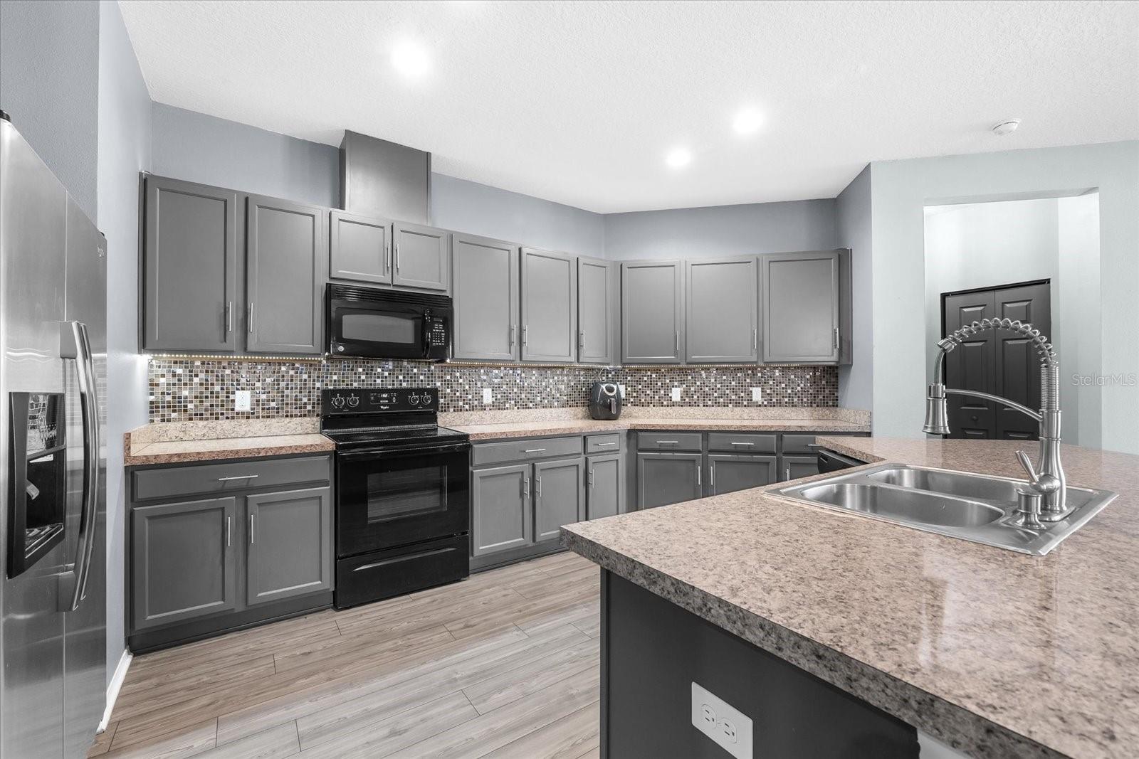 7308 TANGLE BEND DR, GIBSONTON, FL, 33534