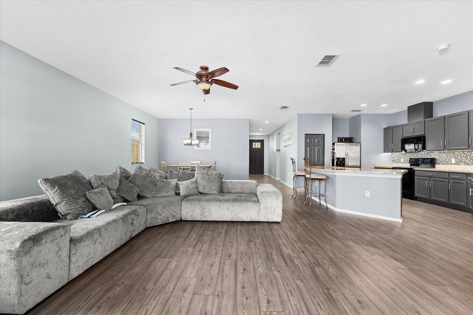 7308 TANGLE BEND DR, GIBSONTON, FL, 33534