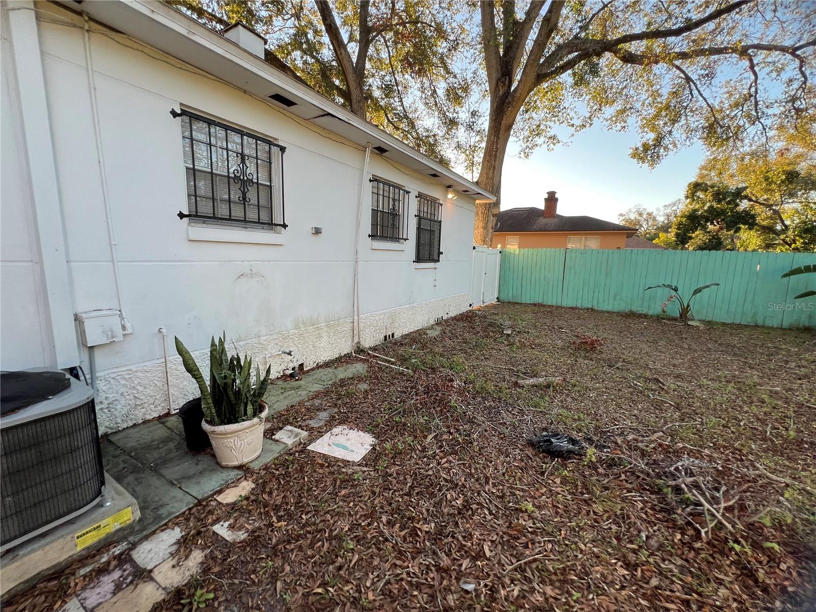 1308 E CARACAS ST, TAMPA, FL, 33603