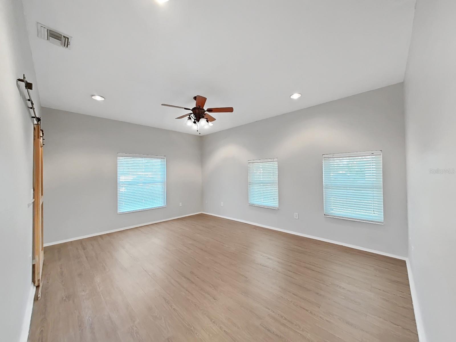 4302 W IOWA AVE, TAMPA, FL, 33616