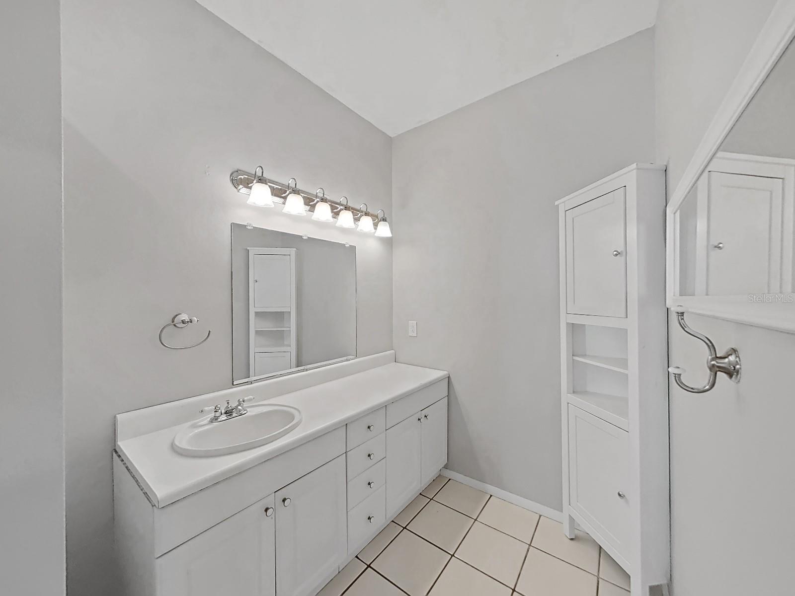 4302 W IOWA AVE, TAMPA, FL, 33616