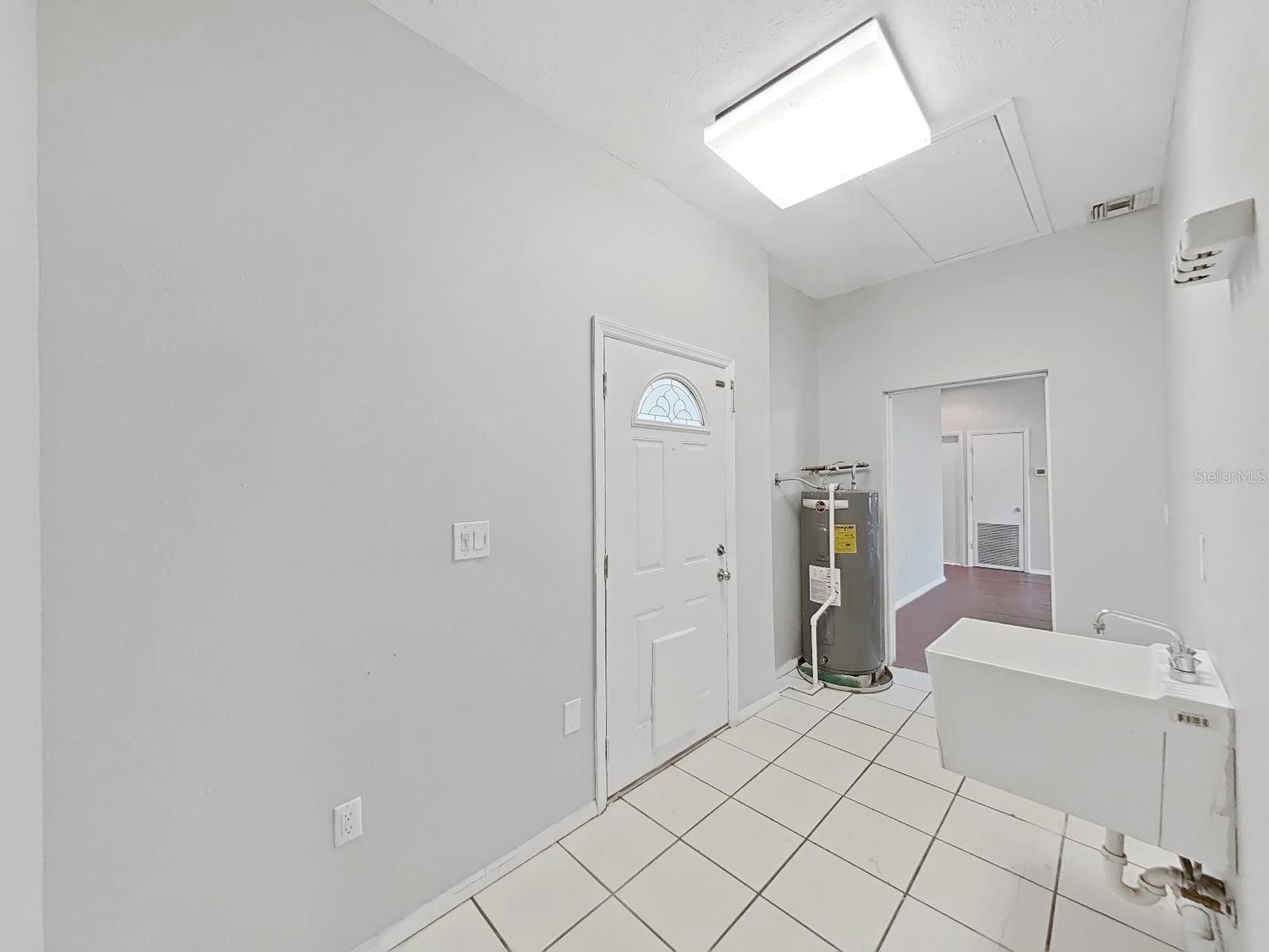 4302 W IOWA AVE, TAMPA, FL, 33616