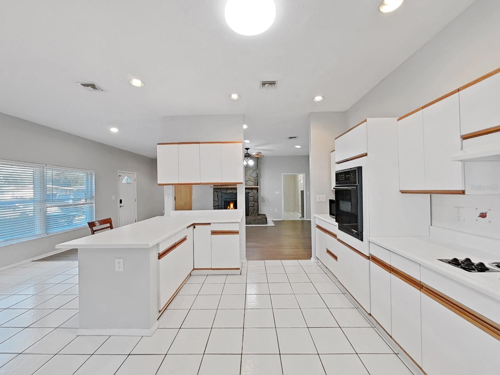 4302 W IOWA AVE, TAMPA, FL, 33616