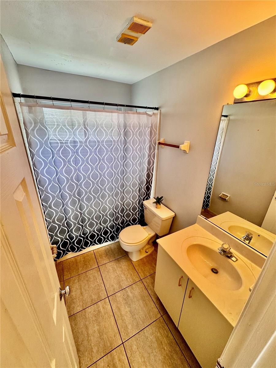 2532 WOODGATE BLVD #204, ORLANDO, FL, 32822