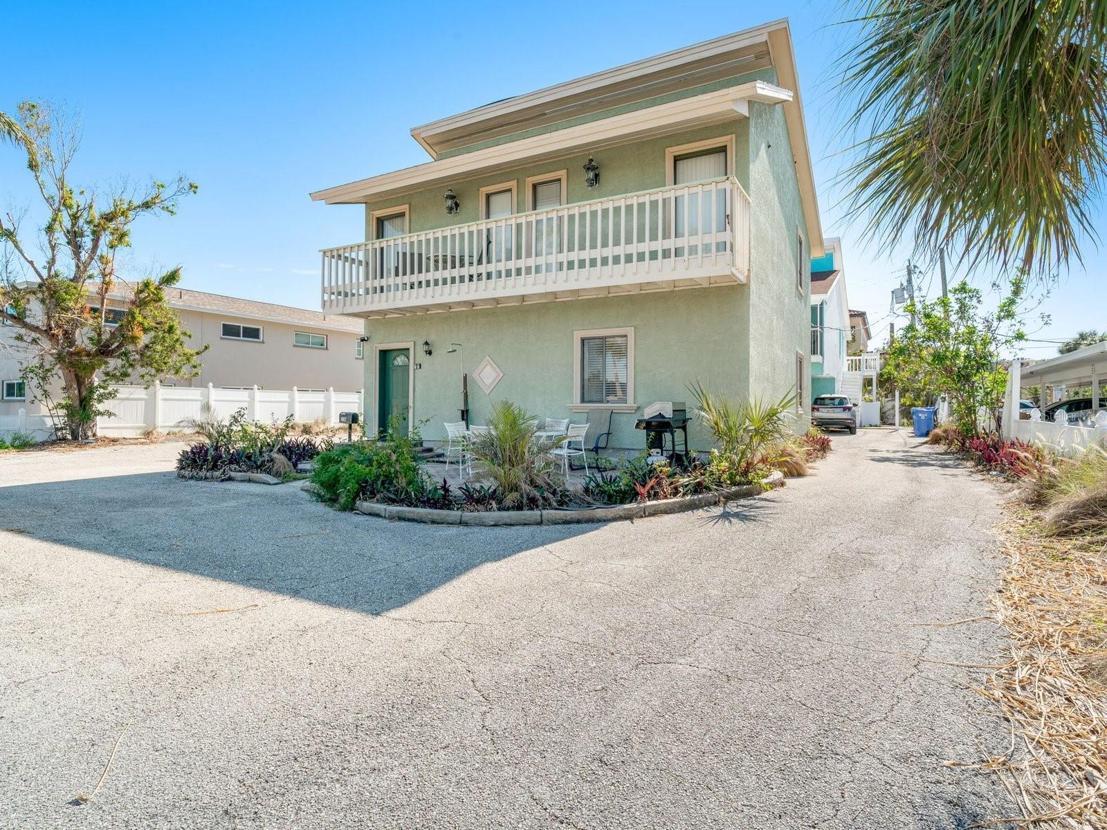709 BARCELONA AVE #D & E, VENICE, FL, 34285