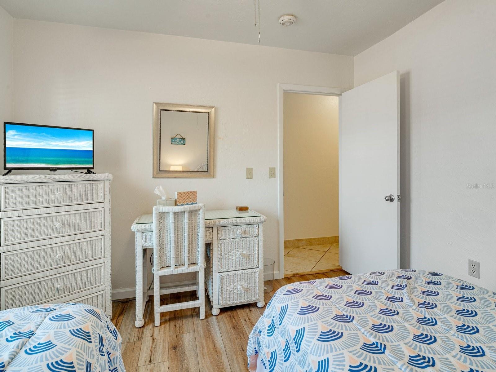 709 BARCELONA AVE #D & E, VENICE, FL, 34285