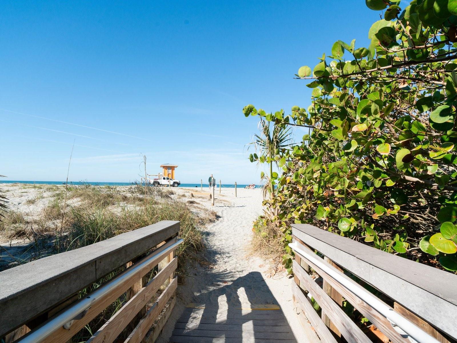 709 BARCELONA AVE #D & E, VENICE, FL, 34285