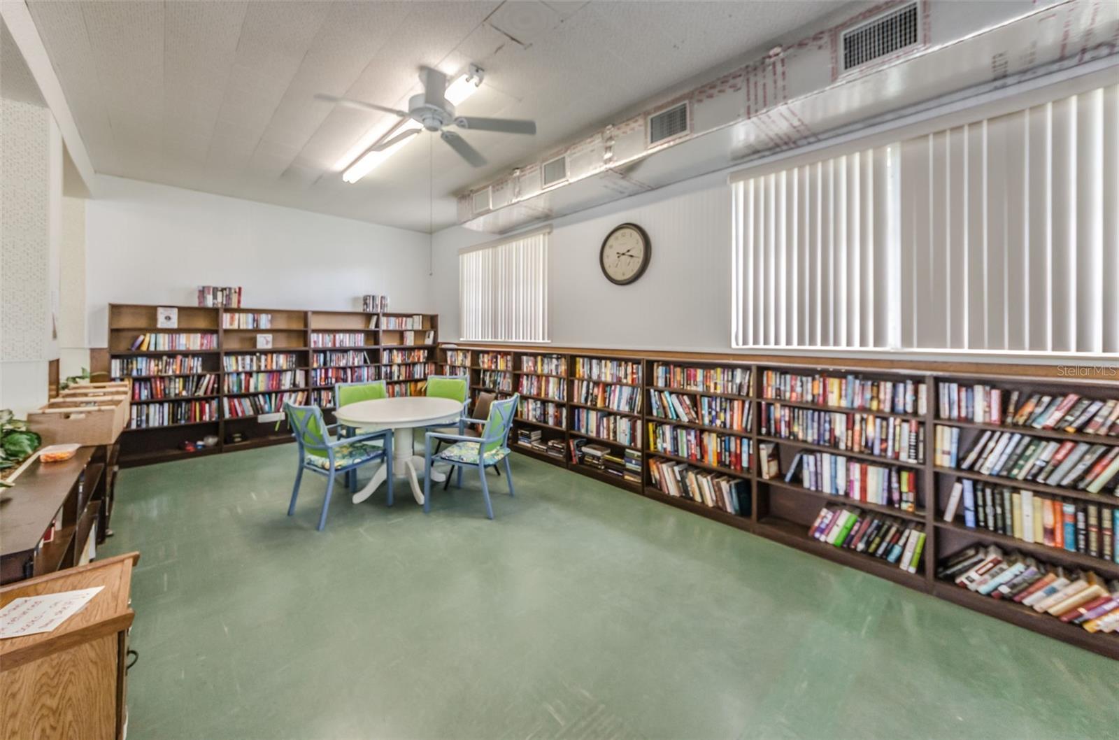4140 55TH ST N #1211, KENNETH CITY, FL, 33709