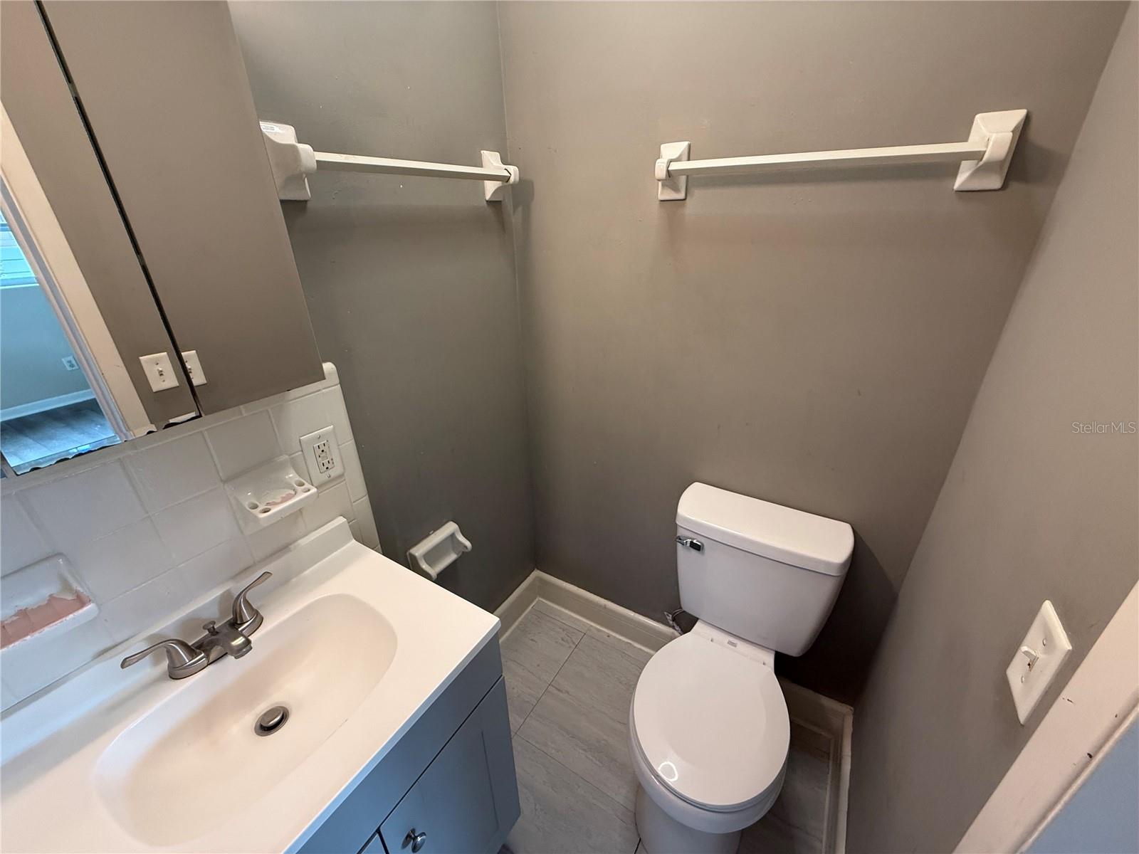 127 W PALMETTO AVE, DELAND, FL, 32720