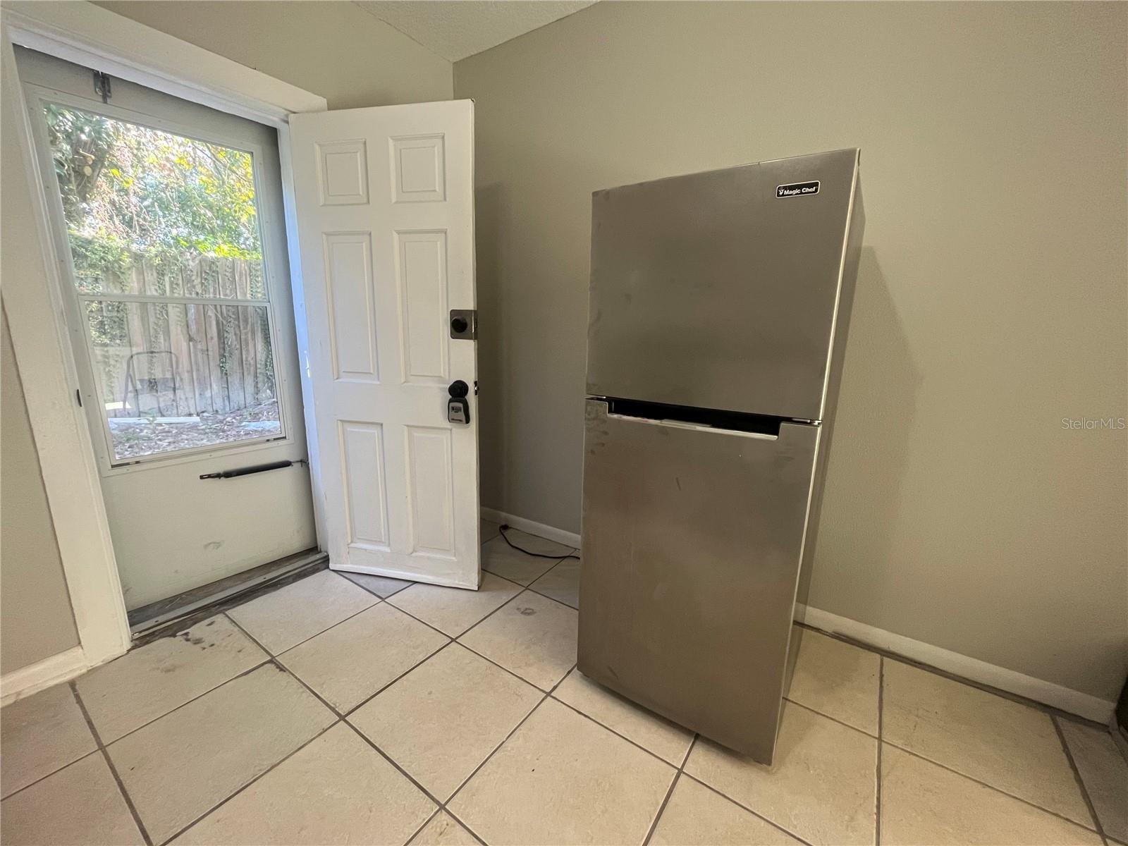127 W PALMETTO AVE, DELAND, FL, 32720