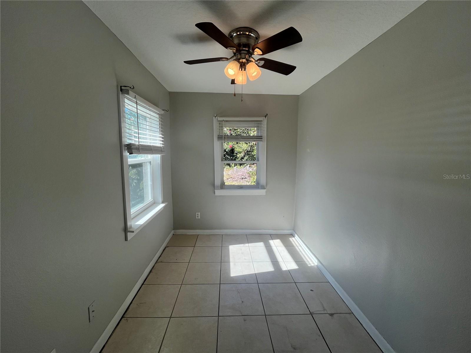 127 W PALMETTO AVE, DELAND, FL, 32720