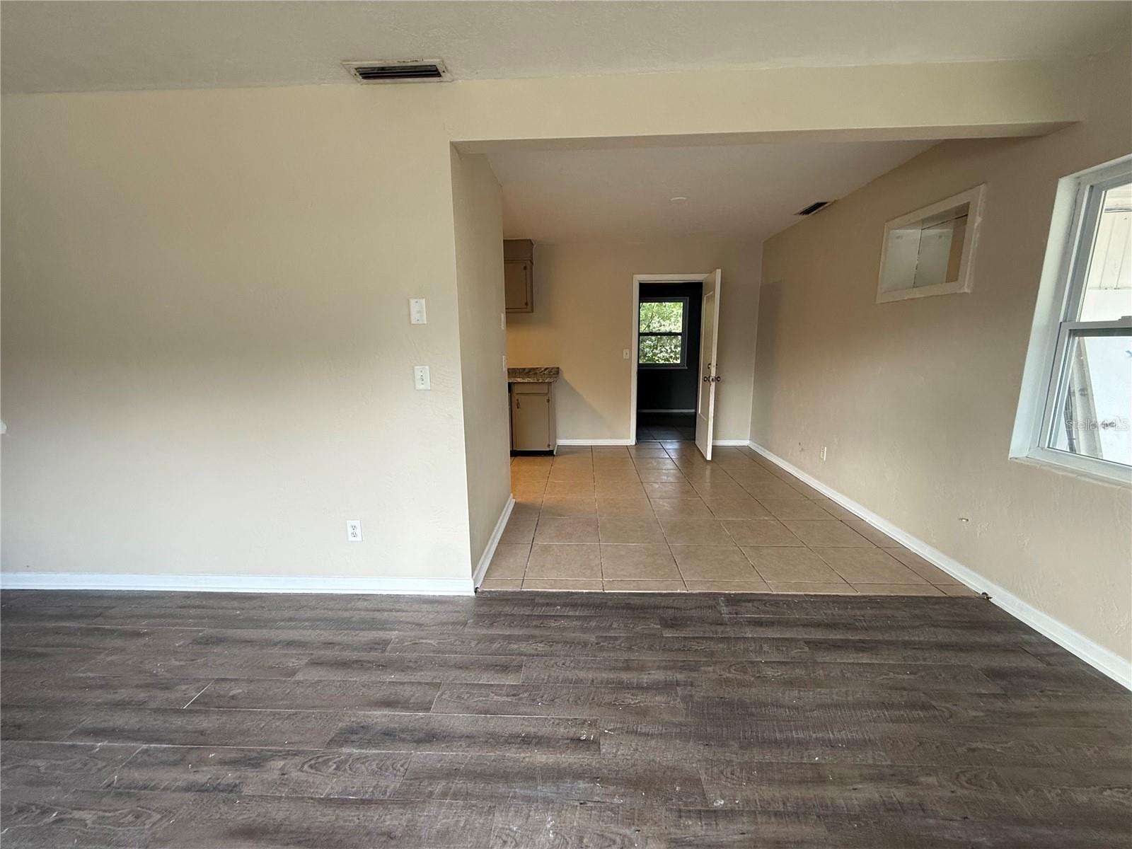 127 W PALMETTO AVE, DELAND, FL, 32720
