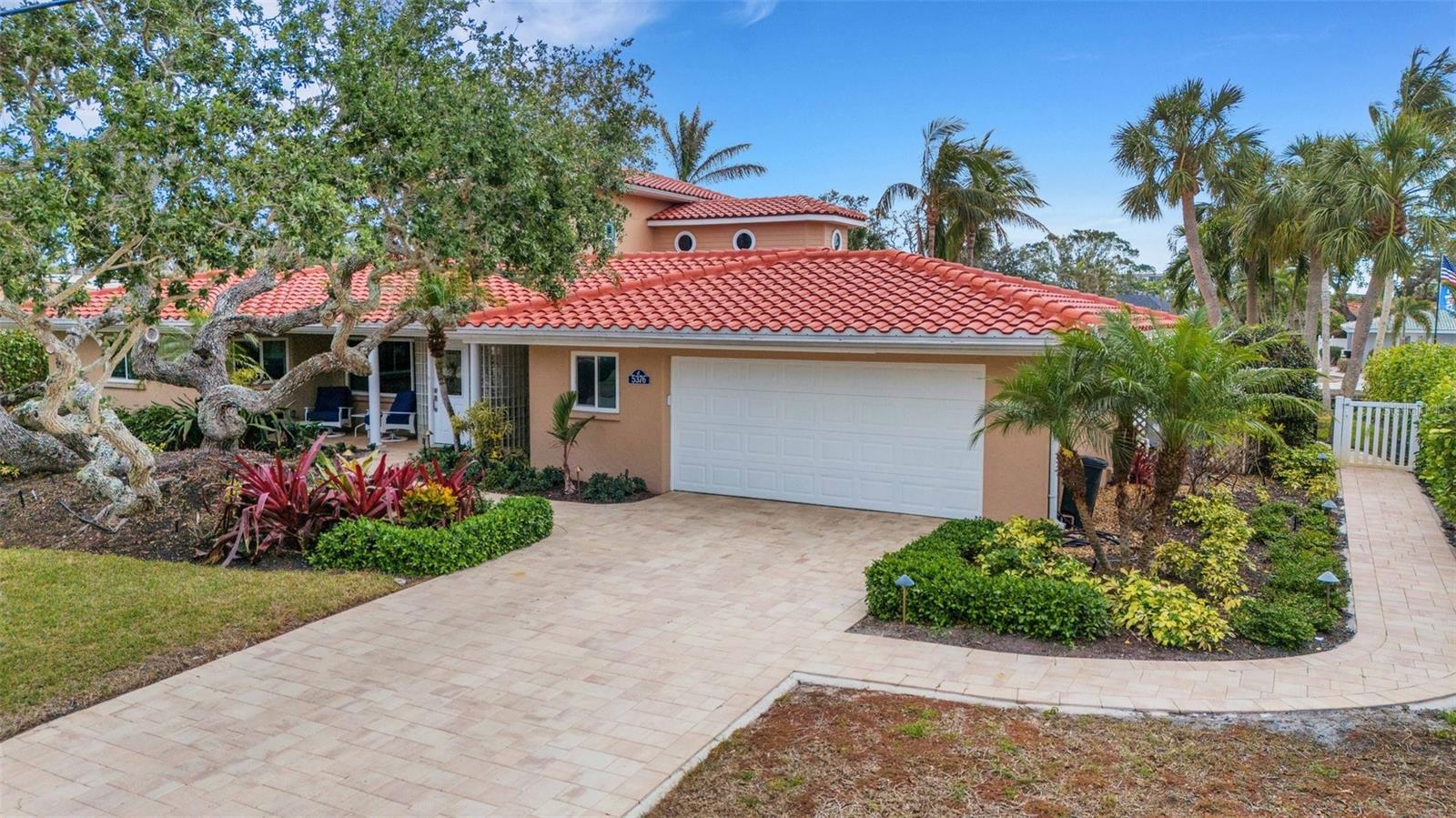 5376 SHADOW LAWN DR, SARASOTA, FL, 34242