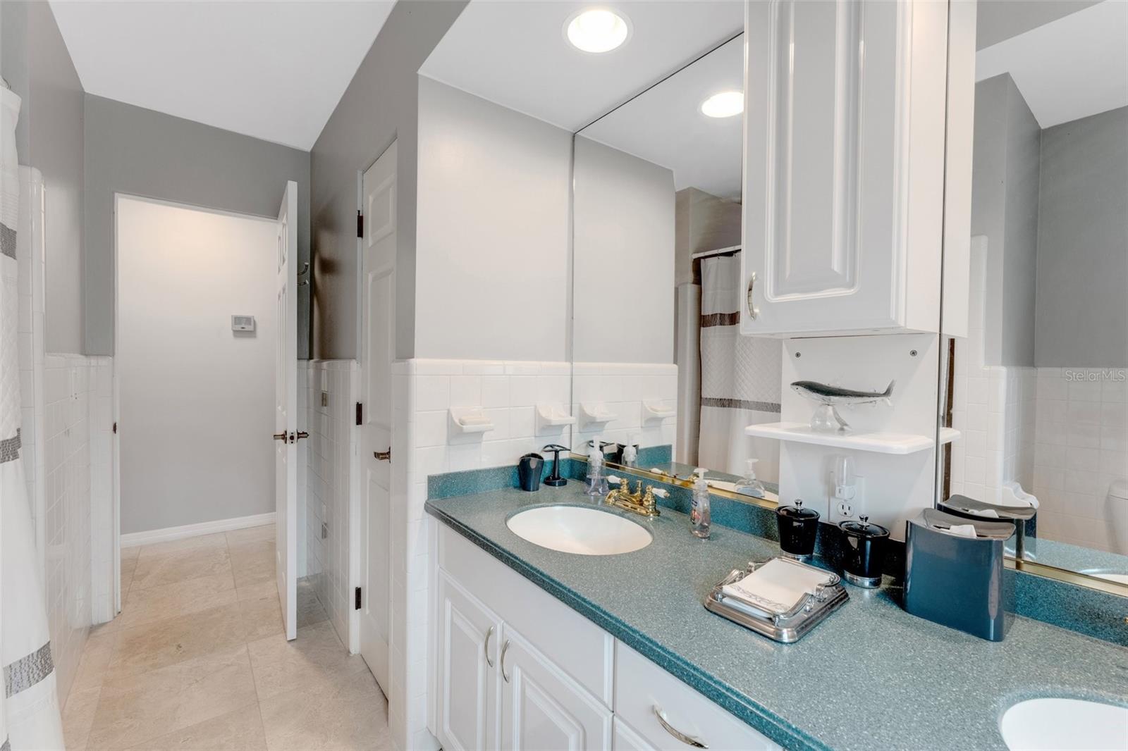 5376 SHADOW LAWN DR, SARASOTA, FL, 34242