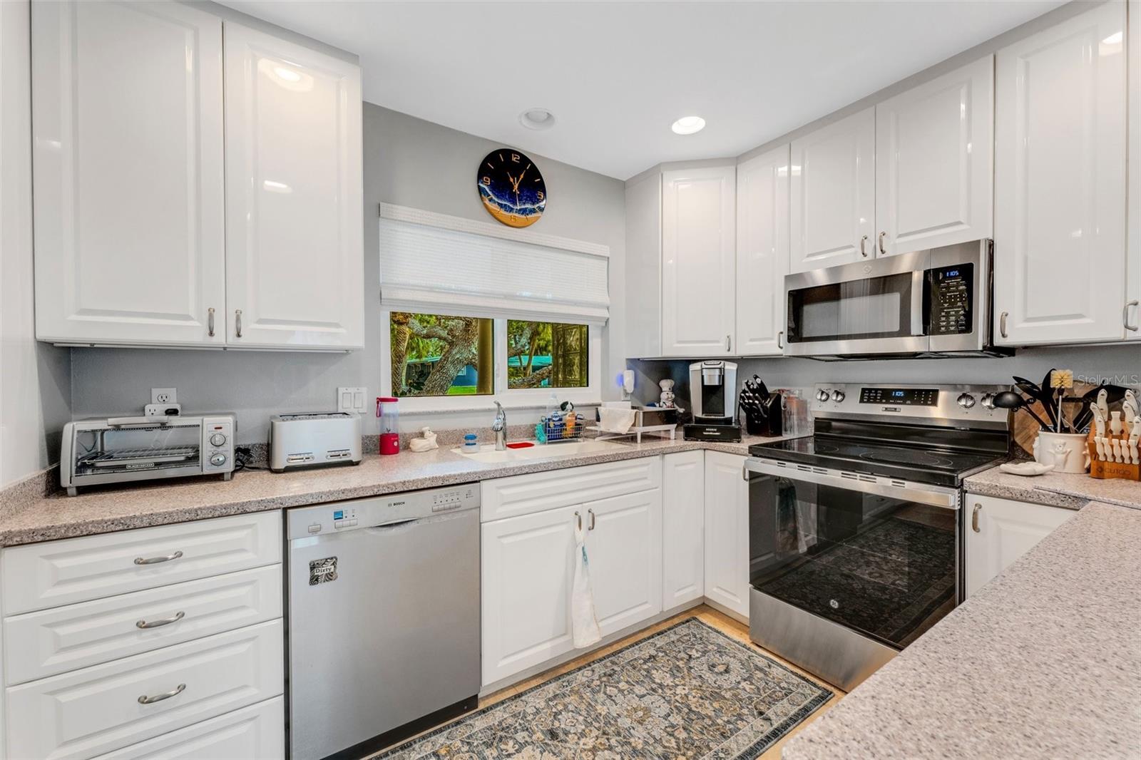 5376 SHADOW LAWN DR, SARASOTA, FL, 34242