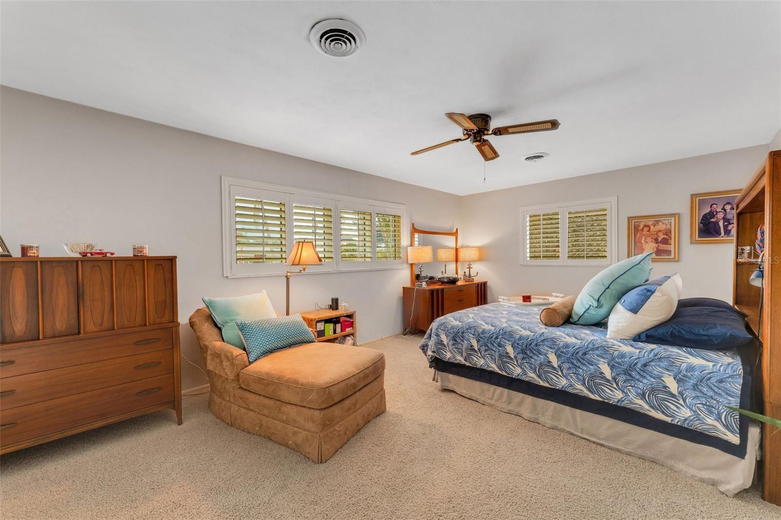 5376 SHADOW LAWN DR, SARASOTA, FL, 34242