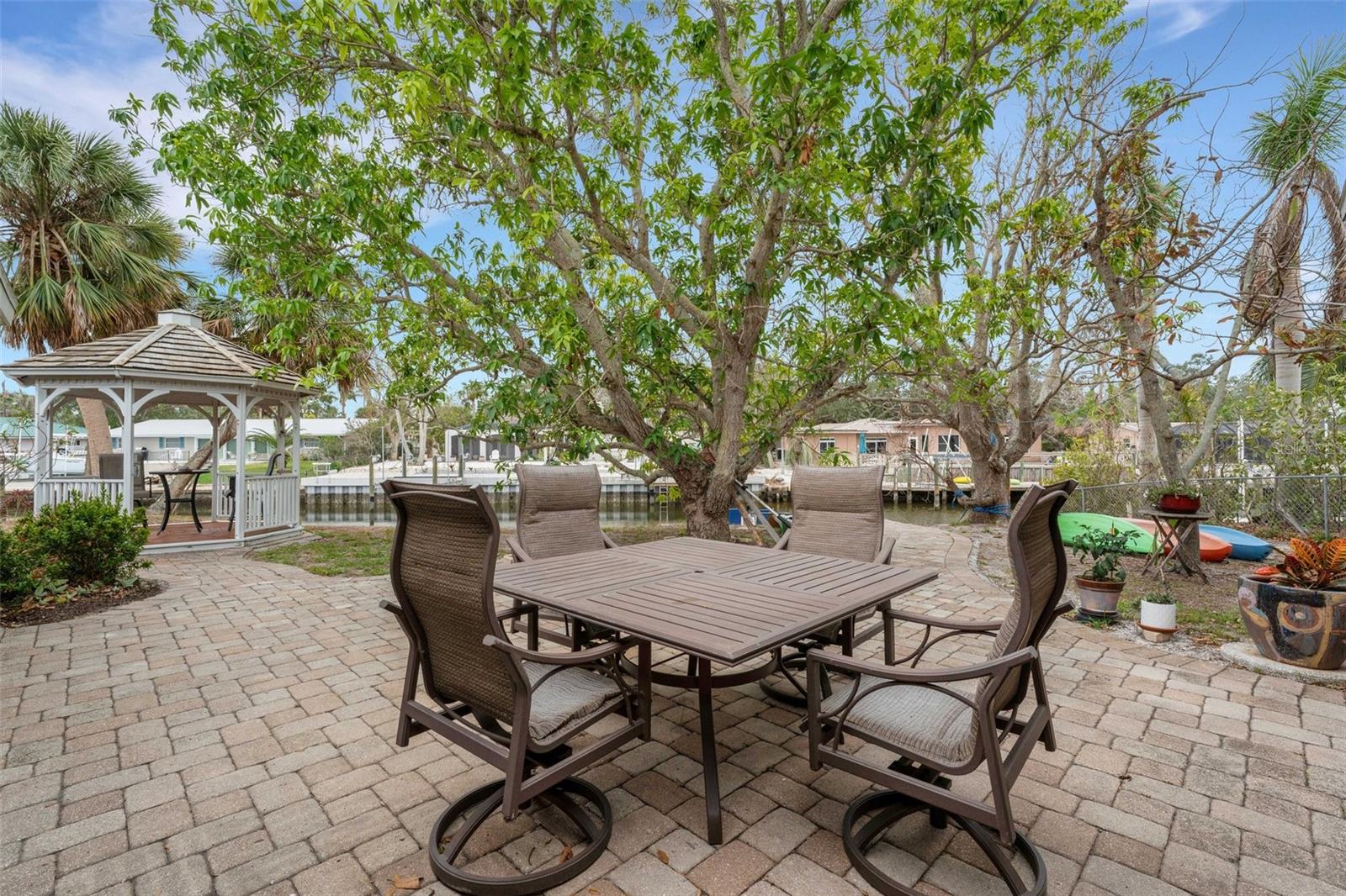 5402 SHADOW LAWN DR, SARASOTA, FL, 34242