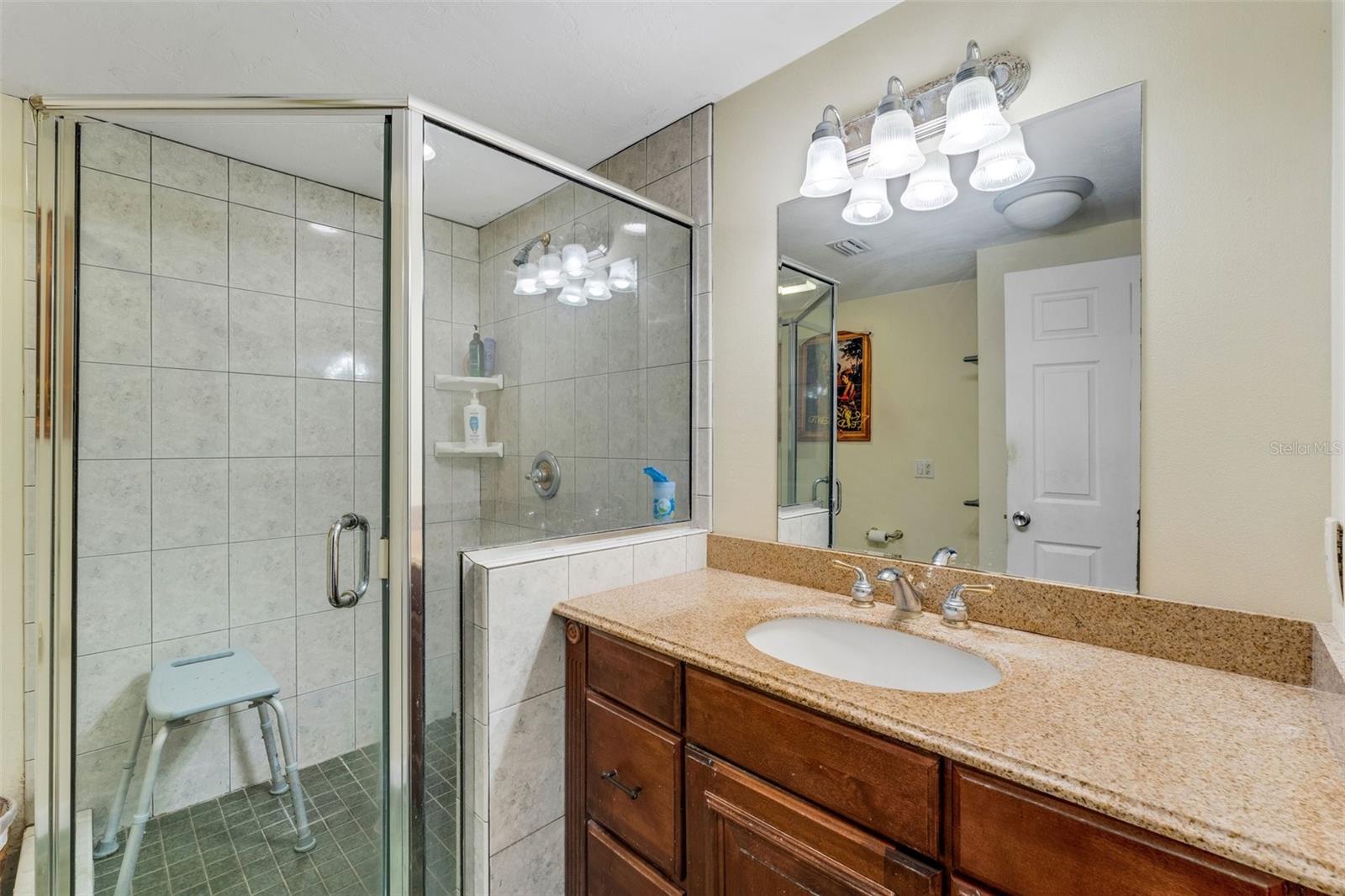 5402 SHADOW LAWN DR, SARASOTA, FL, 34242