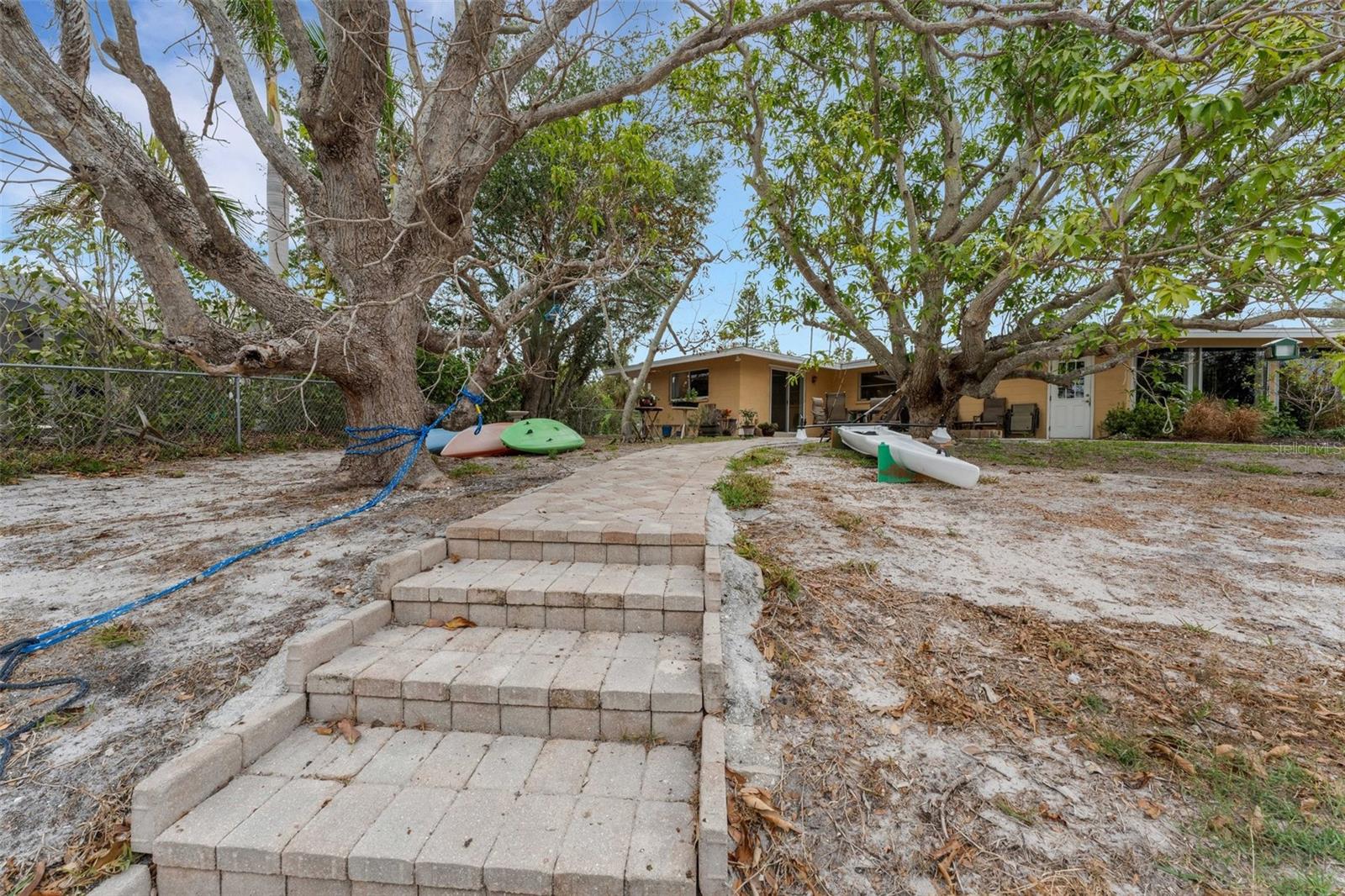 5402 SHADOW LAWN DR, SARASOTA, FL, 34242