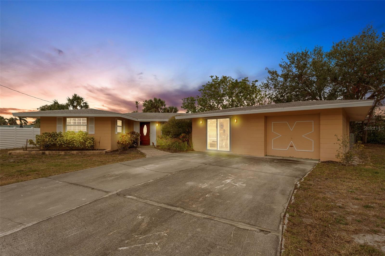 5402 SHADOW LAWN DR, SARASOTA, FL, 34242