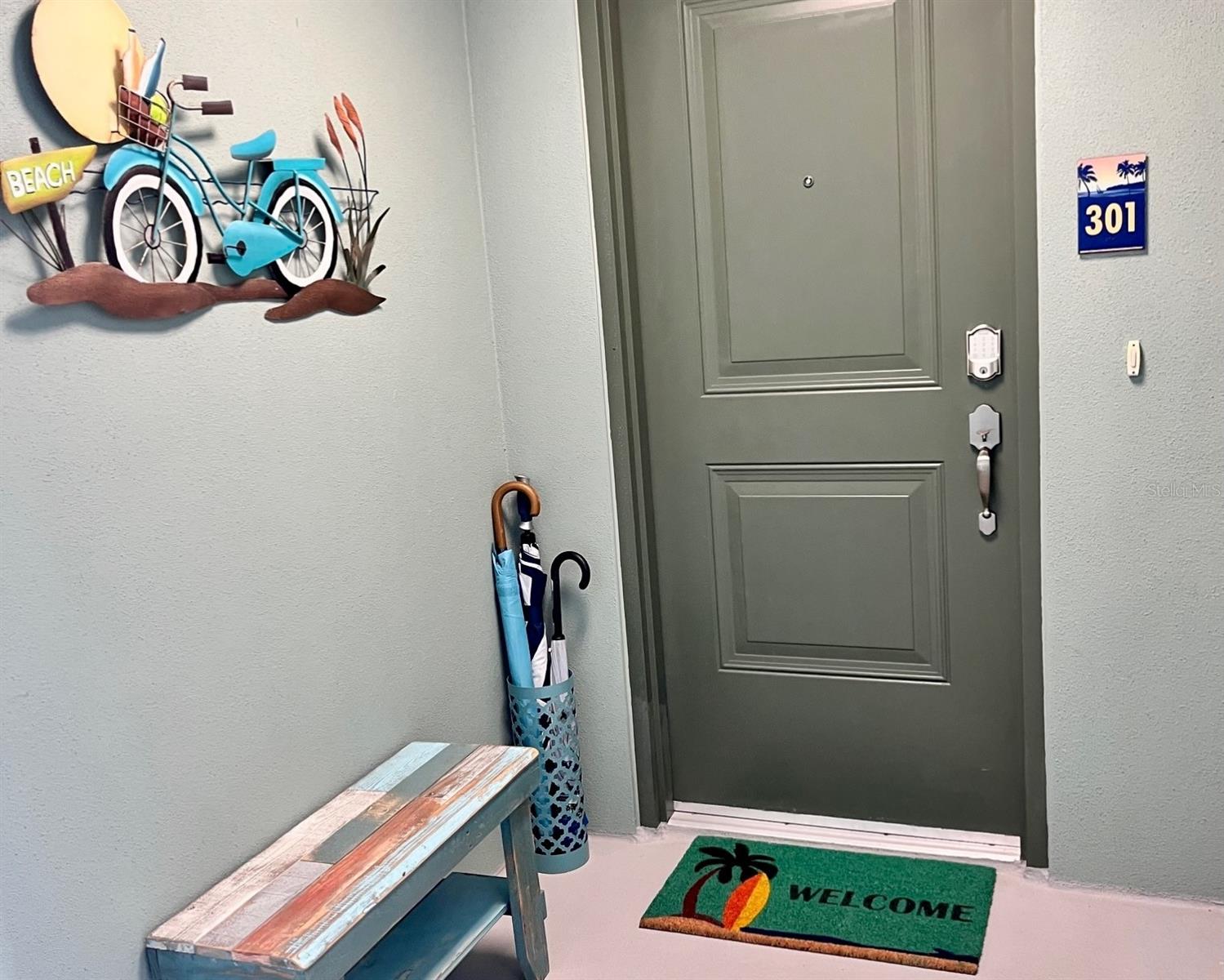 379 ARUBA CIR #301, BRADENTON, FL, 34209