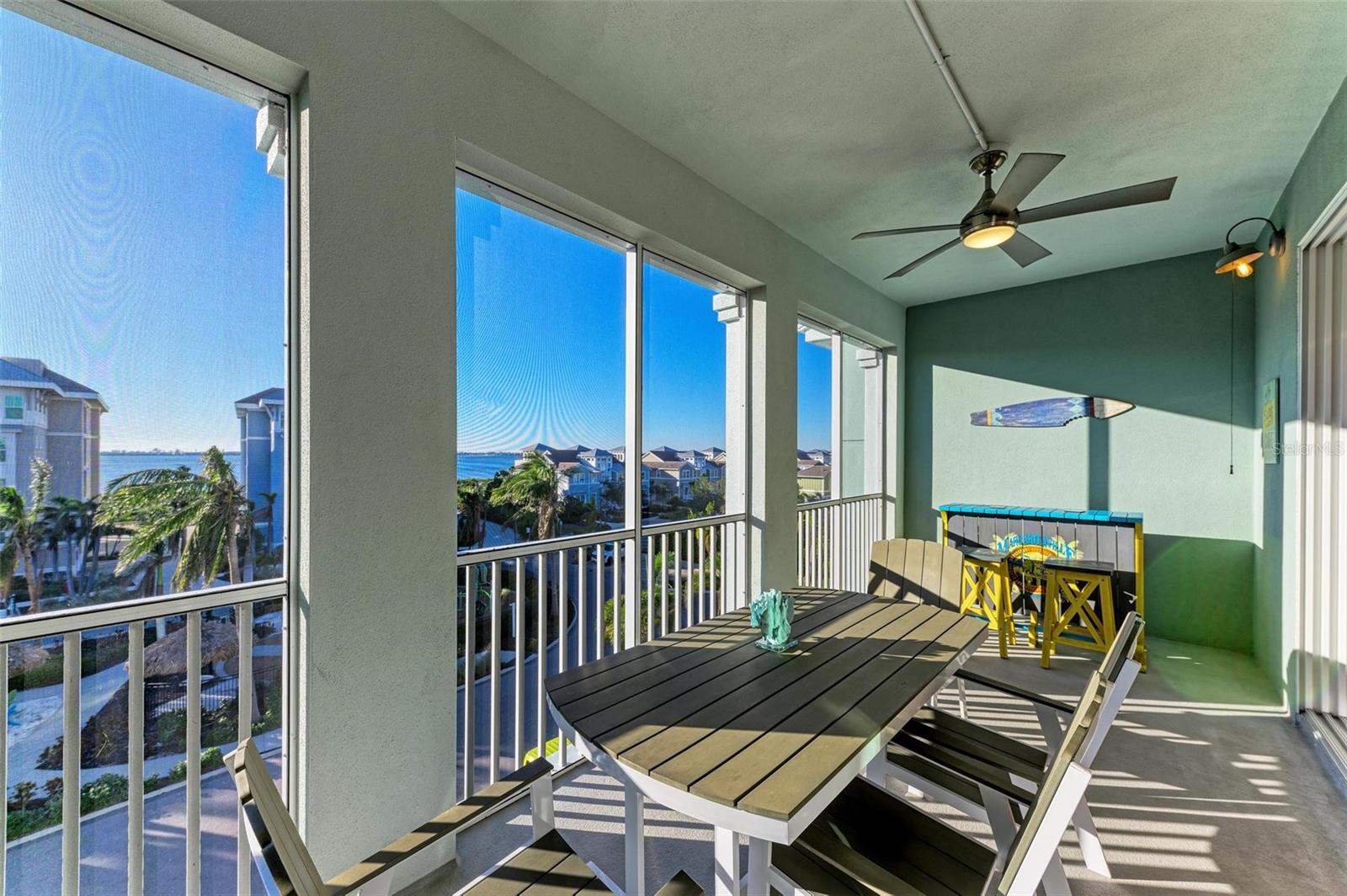 379 ARUBA CIR #301, BRADENTON, FL, 34209