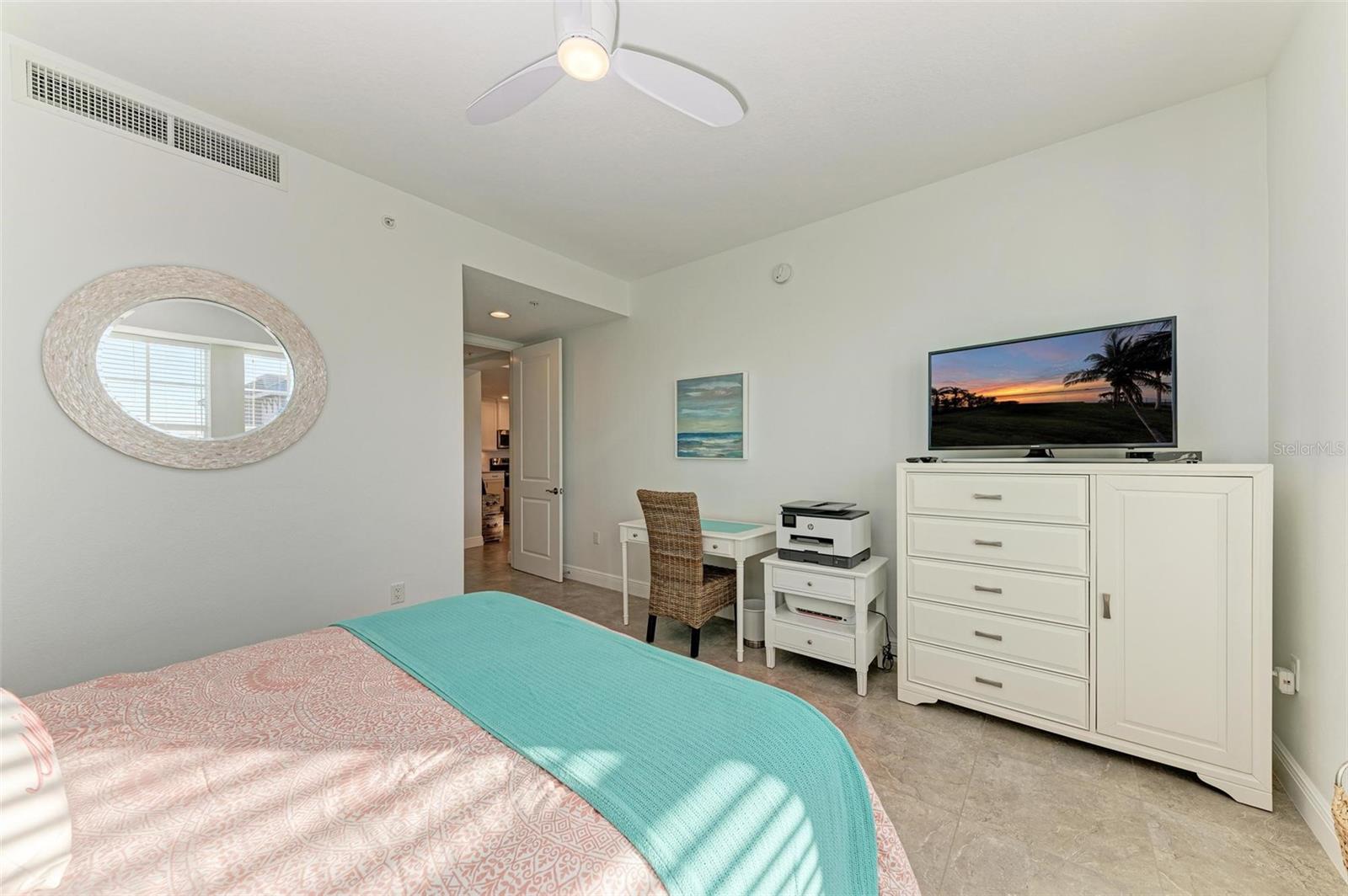 379 ARUBA CIR #301, BRADENTON, FL, 34209
