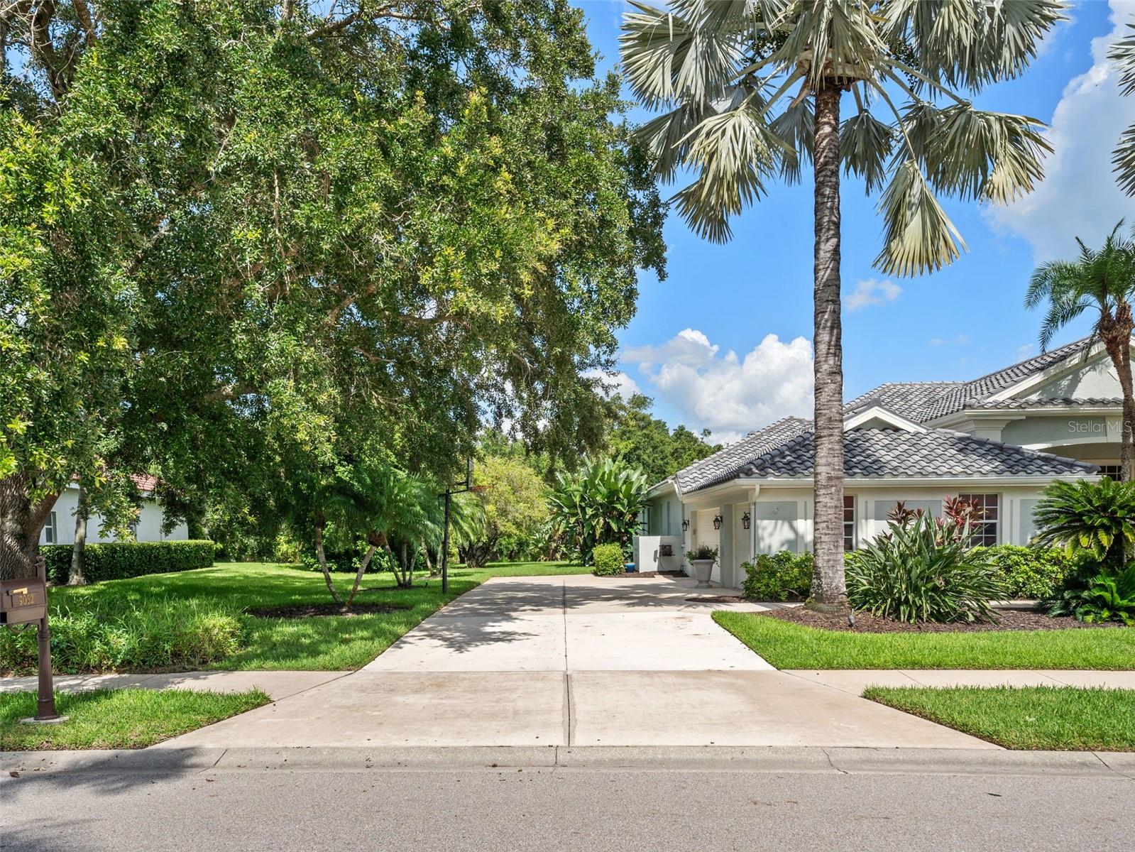 9052 MISTY CREEK DR, SARASOTA, FL, 34241