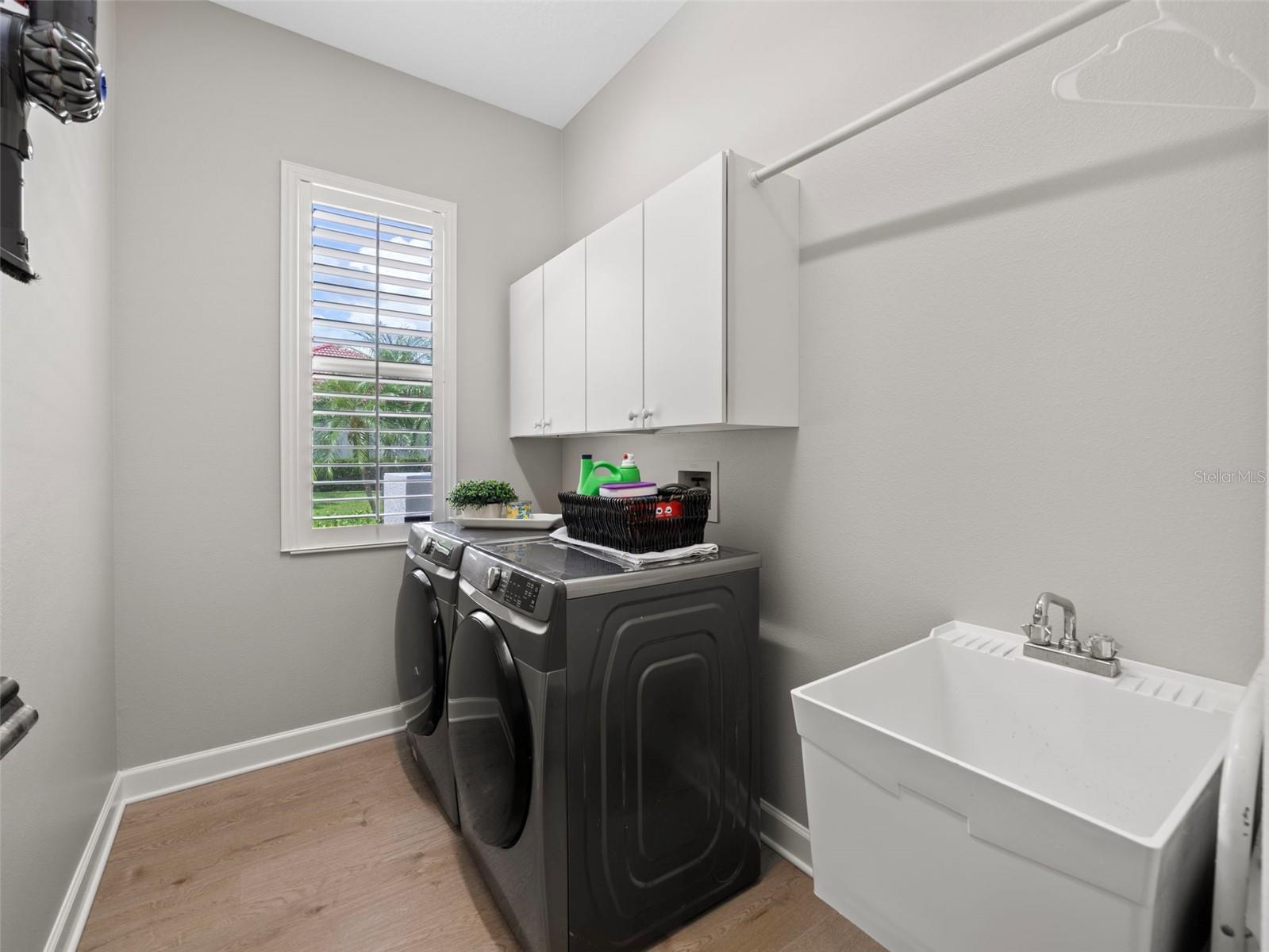 9052 MISTY CREEK DR, SARASOTA, FL, 34241