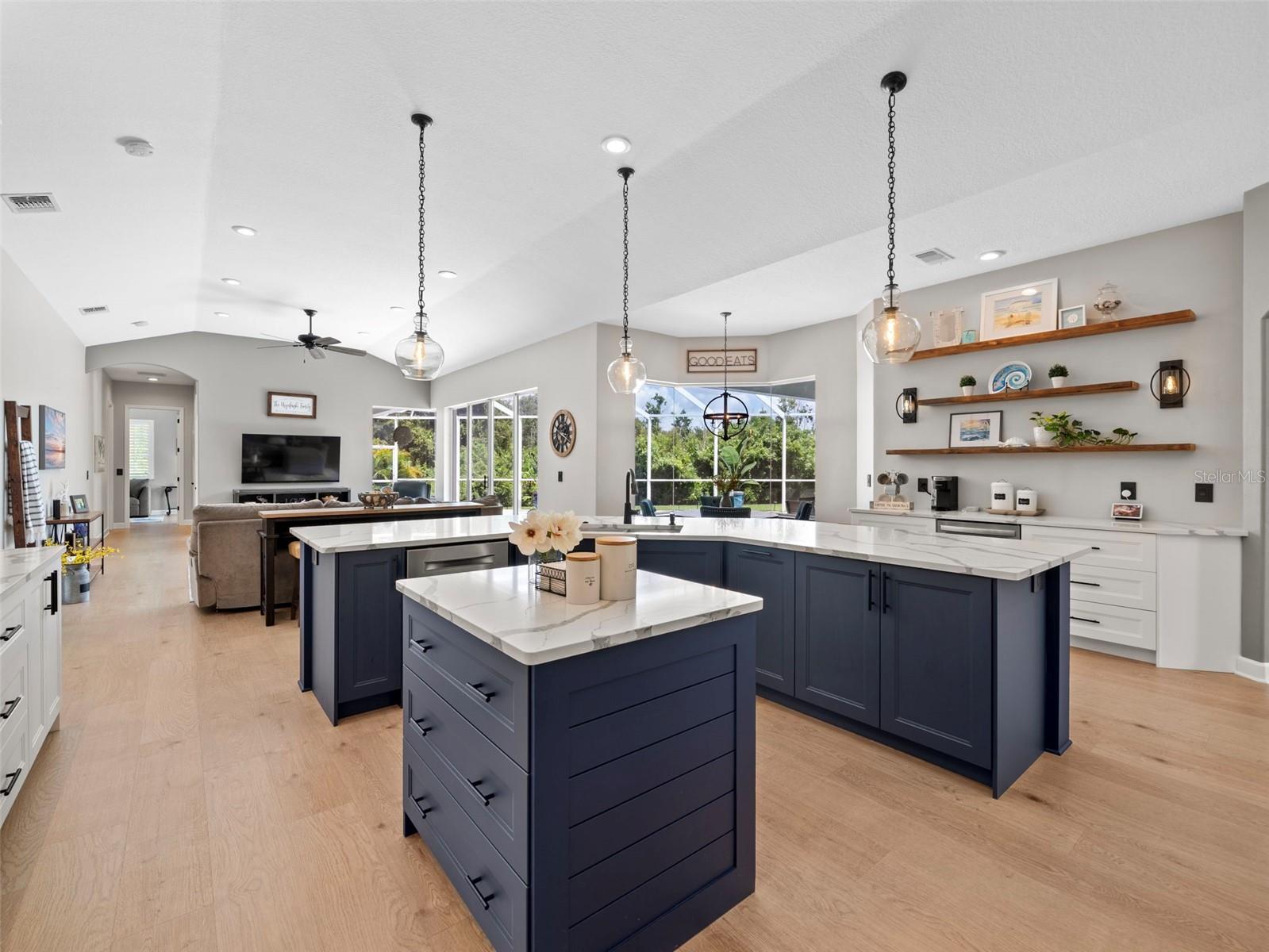 9052 MISTY CREEK DR, SARASOTA, FL, 34241