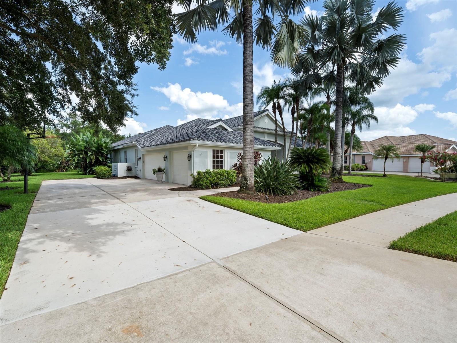9052 MISTY CREEK DR, SARASOTA, FL, 34241